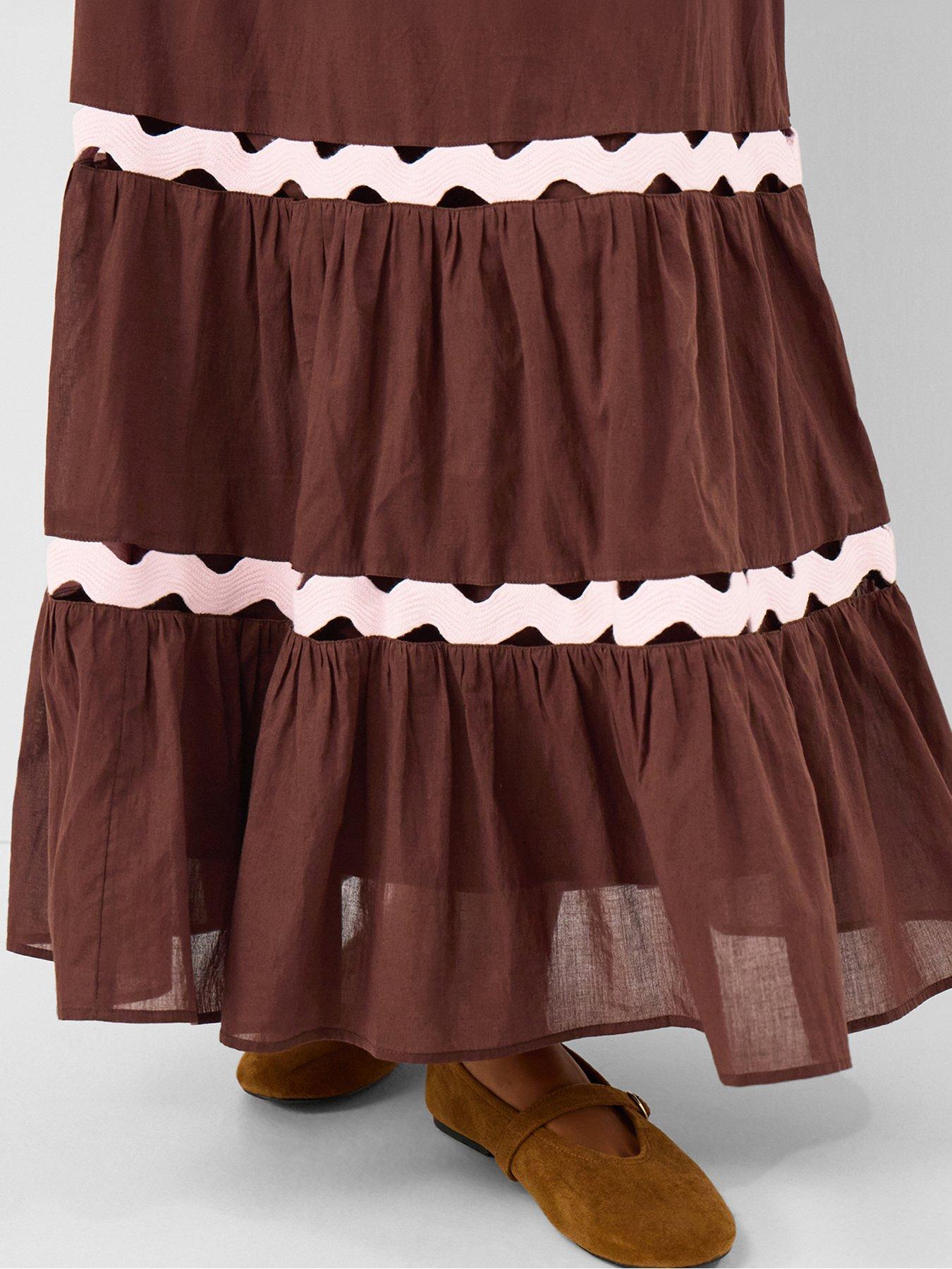 Image 4 of 4 of Accessorize Ric Rac Skirt - Brown
