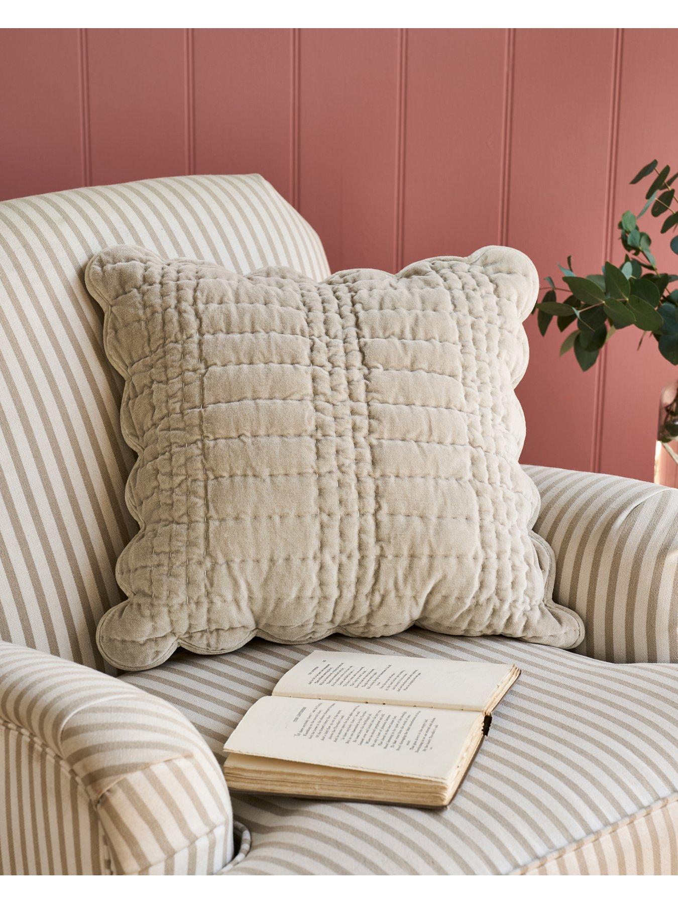 Laura Ashley Brady Scalloped 43x43cm Cushion Old Rose