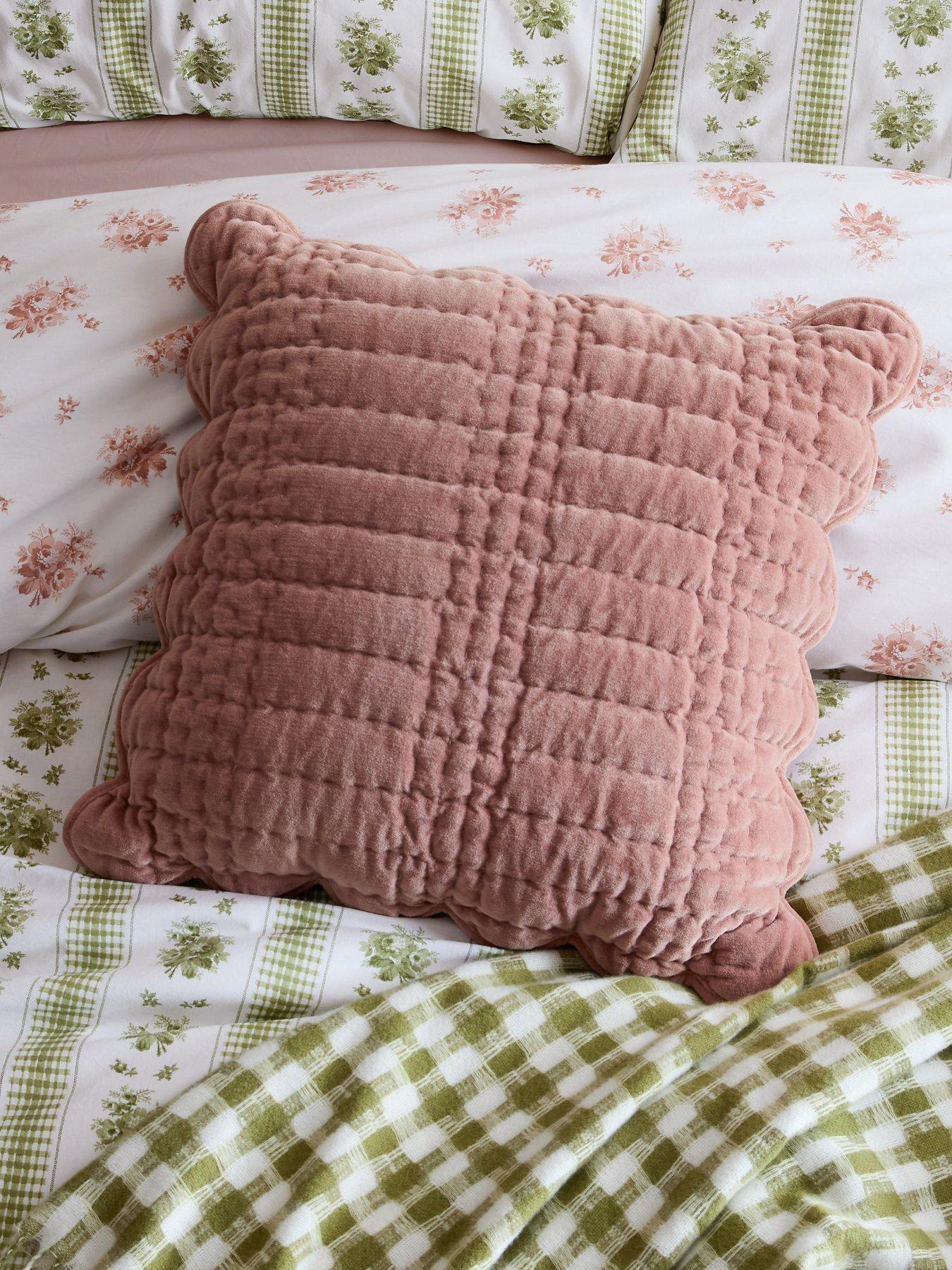 Laura Ashley Brady Scalloped 43x43cm Cushion Old Rose