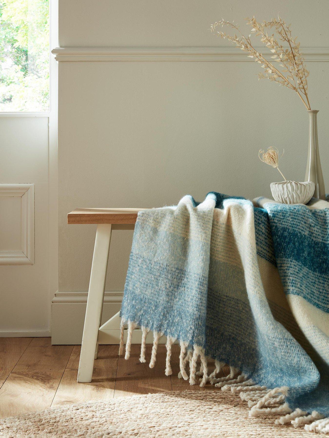Laura Ashley Ortonby 130x170cm Throw Plaster Pink