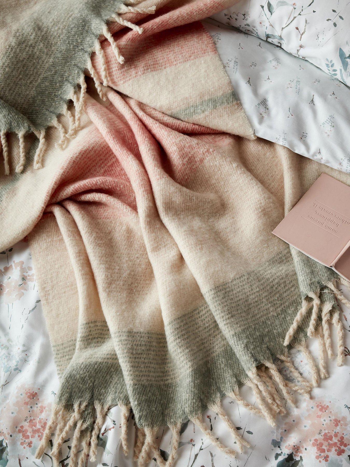 Laura Ashley Ortonby 130x170cm Throw Plaster Pink