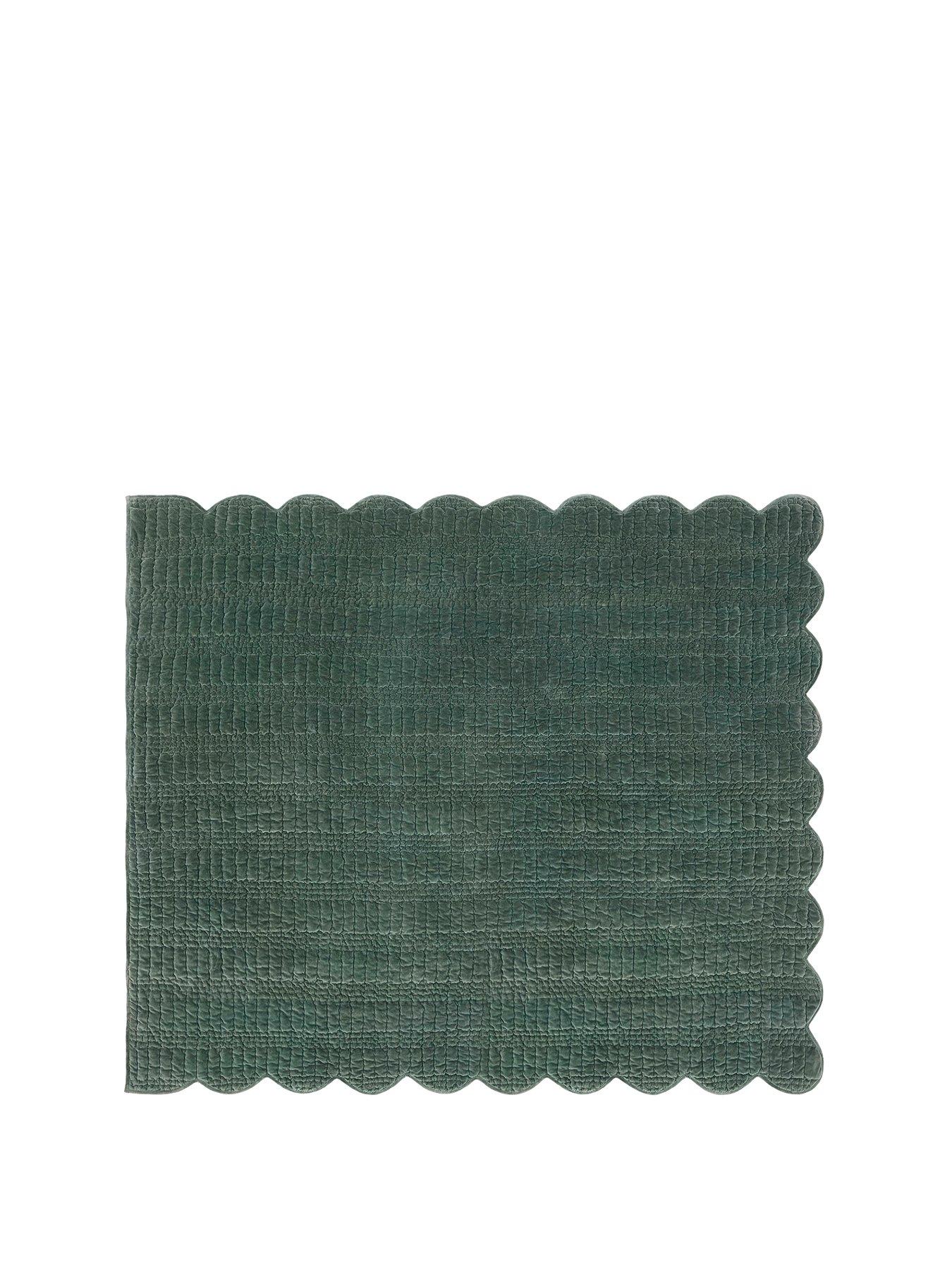 laura-ashley-scalloped-bedspread-180cm-x-235cmstillFront