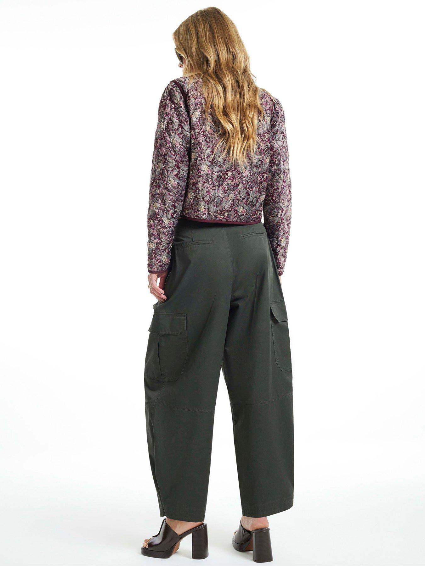 Image 2 of 6 of River Island Pleat Front Trouser - Khaki