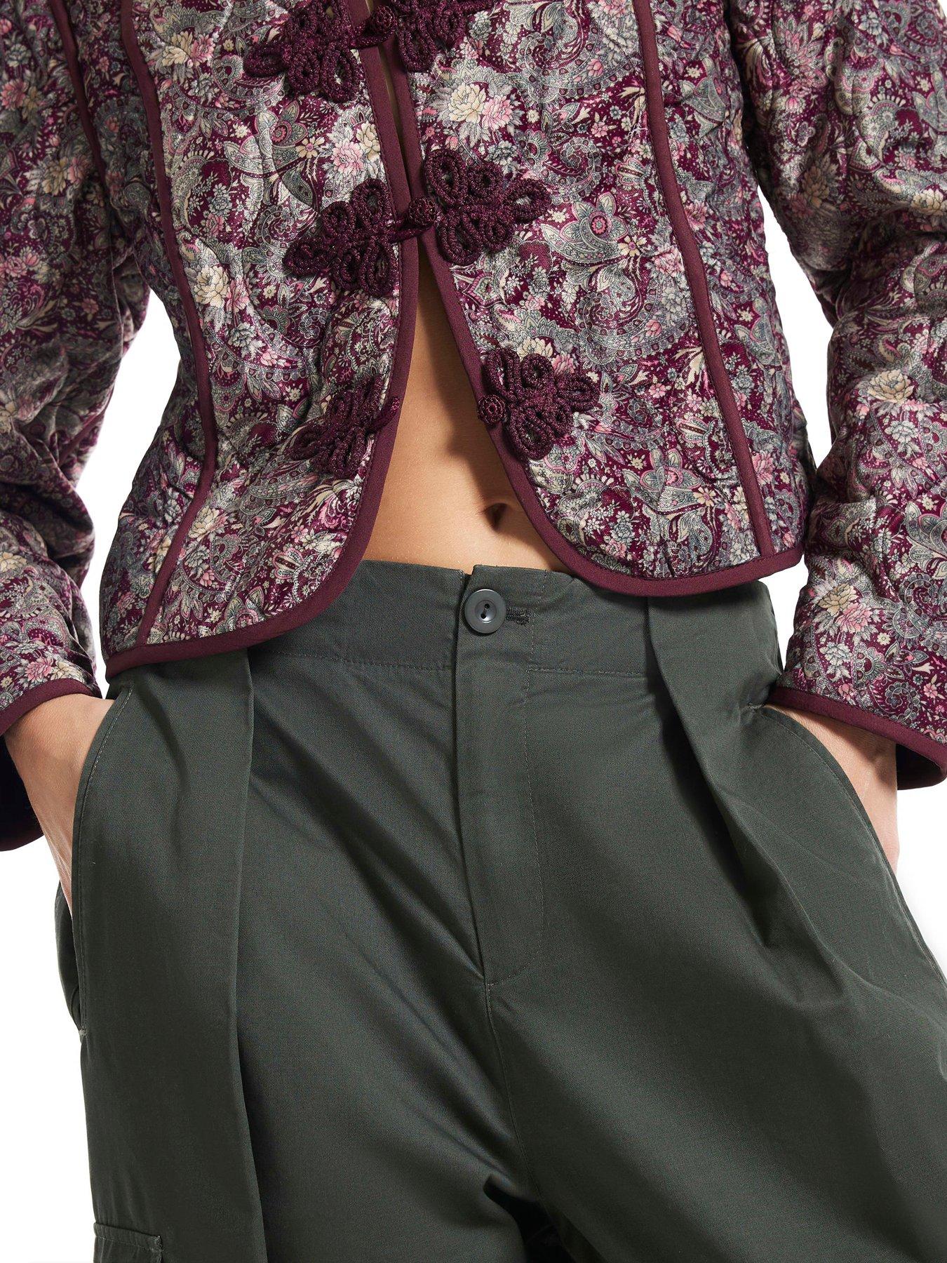 Image 4 of 6 of River Island Pleat Front Trouser - Khaki