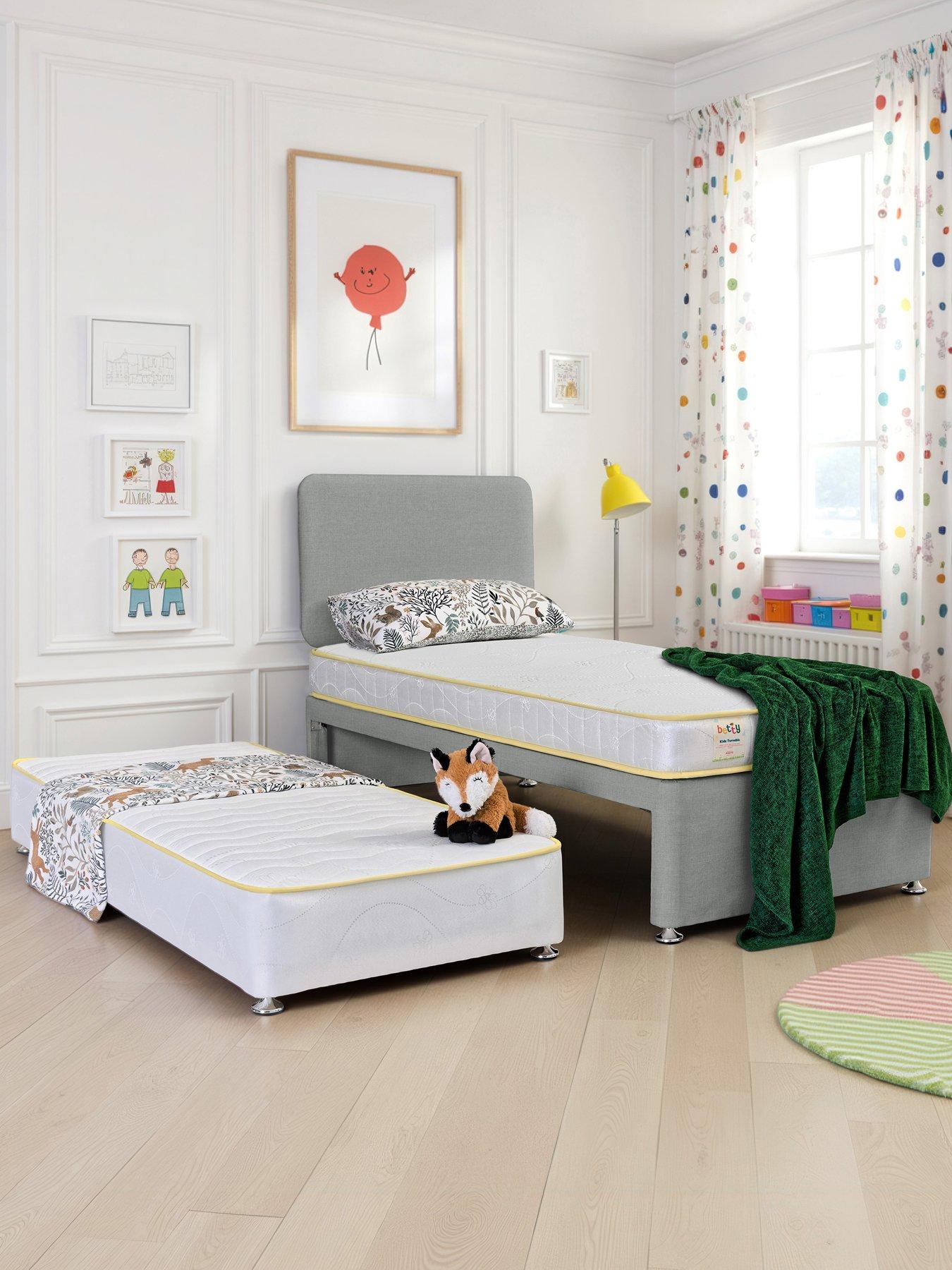 airsprung-betty-guest-bed-with-mattressesfront