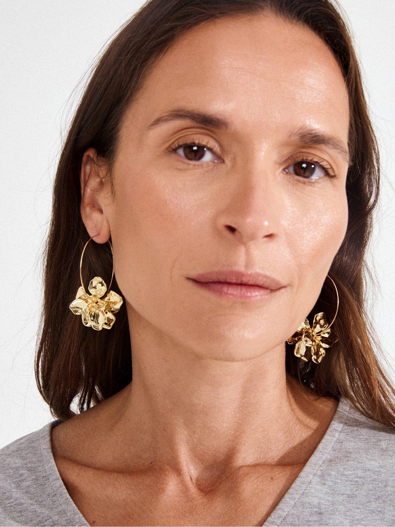 Image 2 of 3 of Pilgrim LUNITH earrings gold-plated