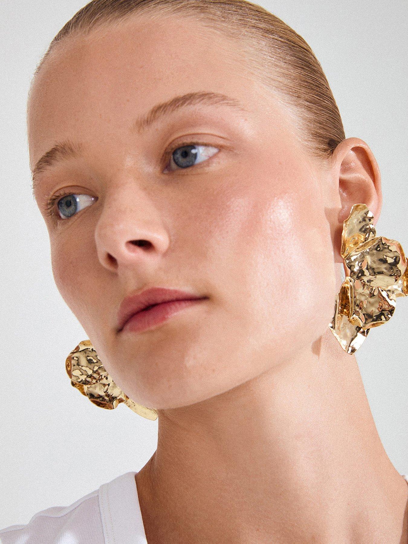 Image 1 of 4 of Pilgrim VIREL earrings gold-plated