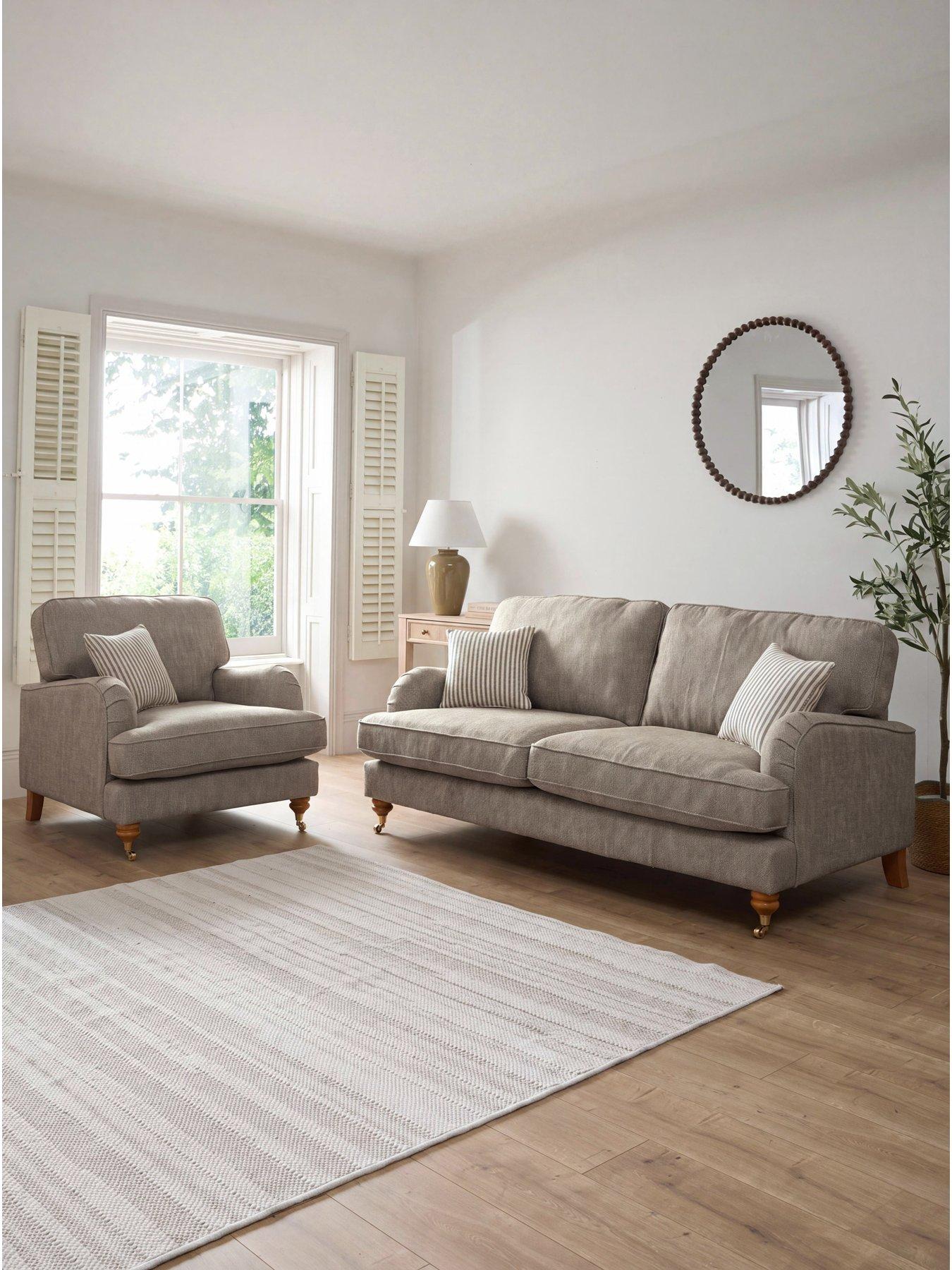 The Very Collection Bay Plain 3 + Chair