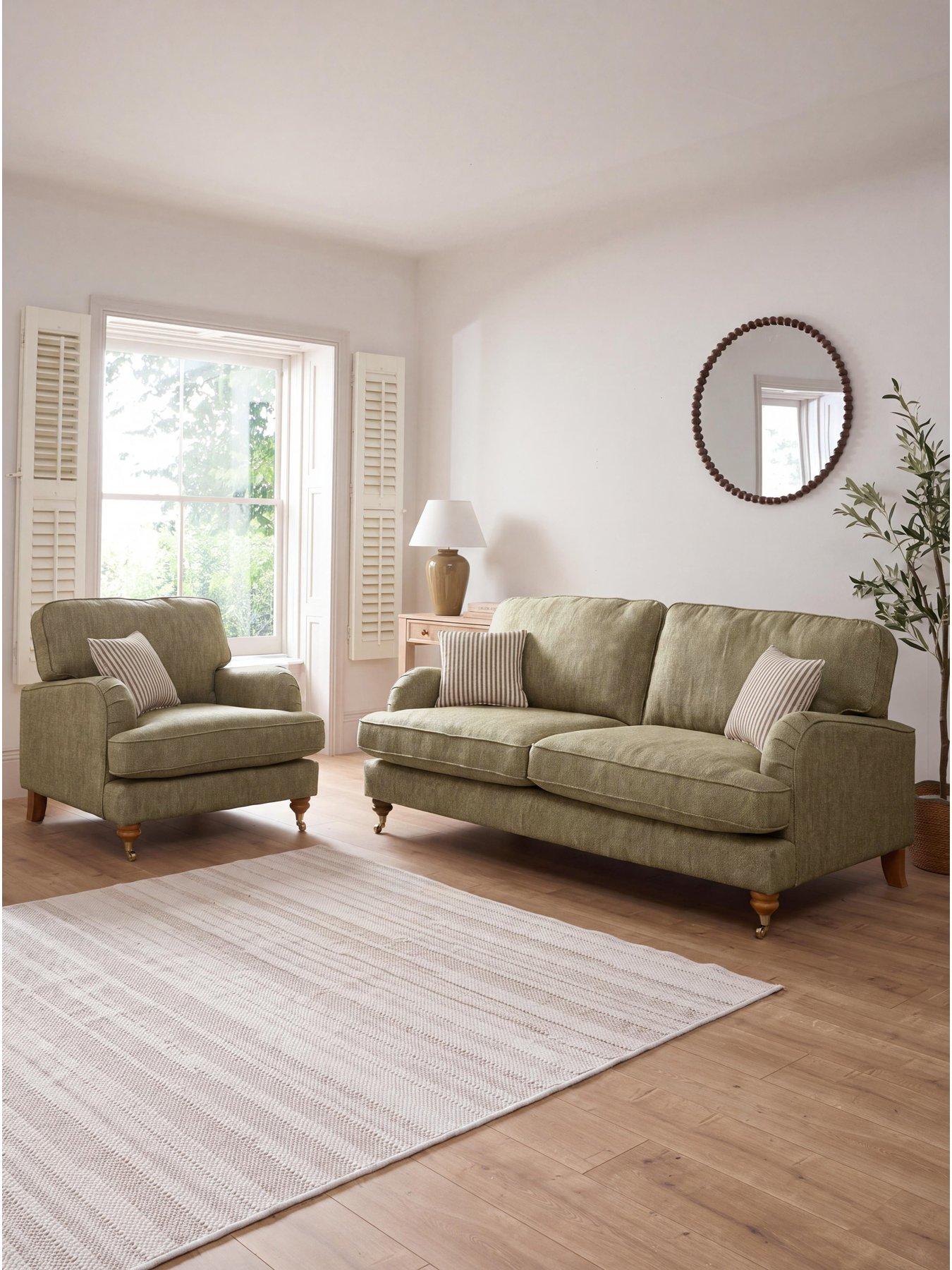 The Very Collection Bay Plain 3 + Chair