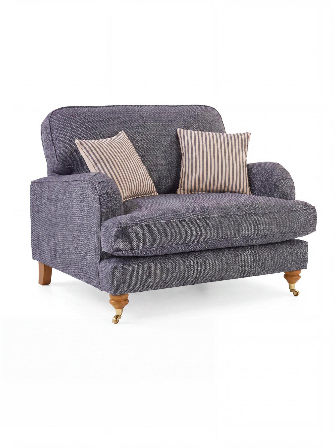 Image 3 of 7 of The Very Collection Bay Plain Snuggle Chair