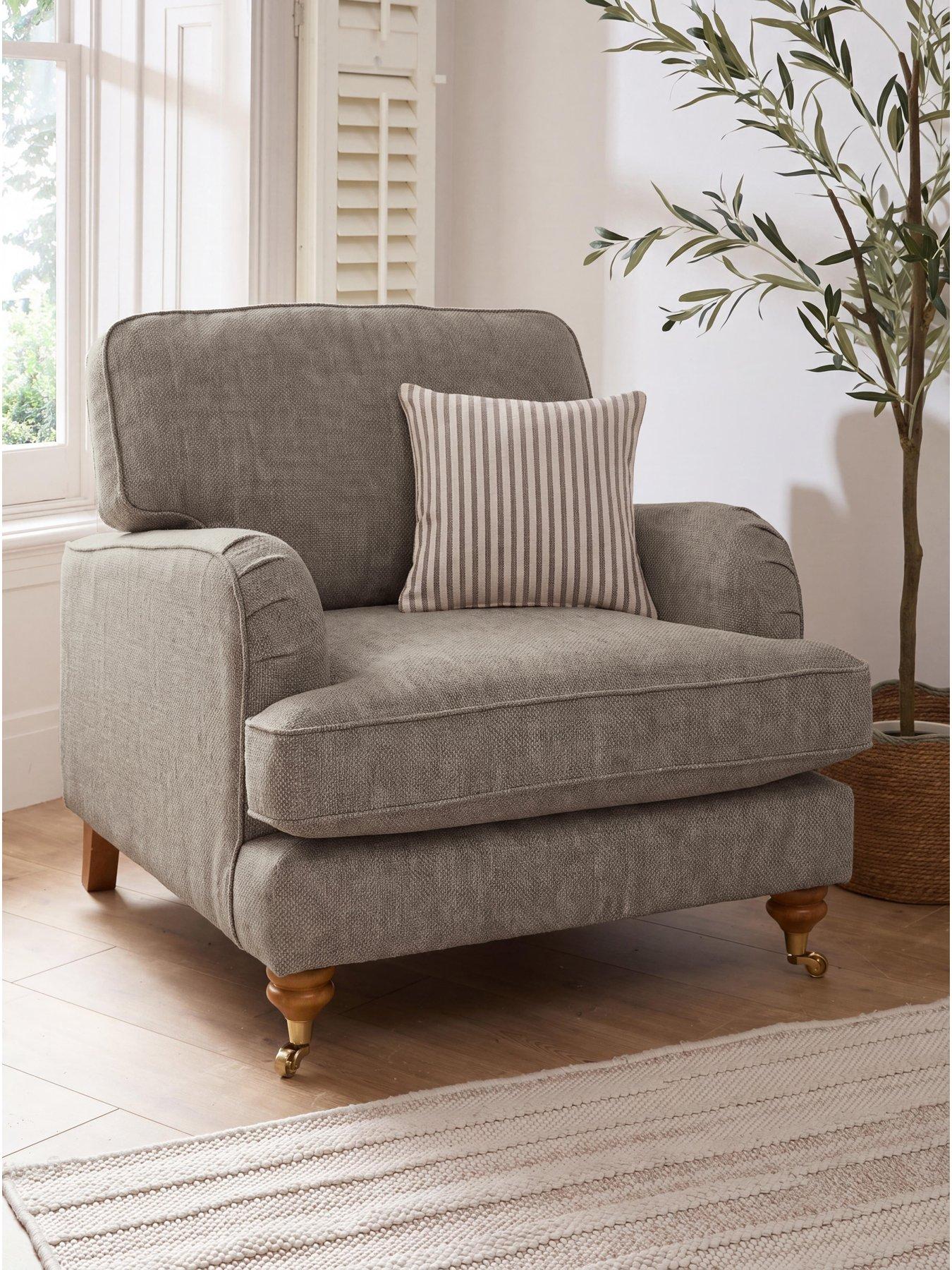 The Very Collection Bay Plain Chair