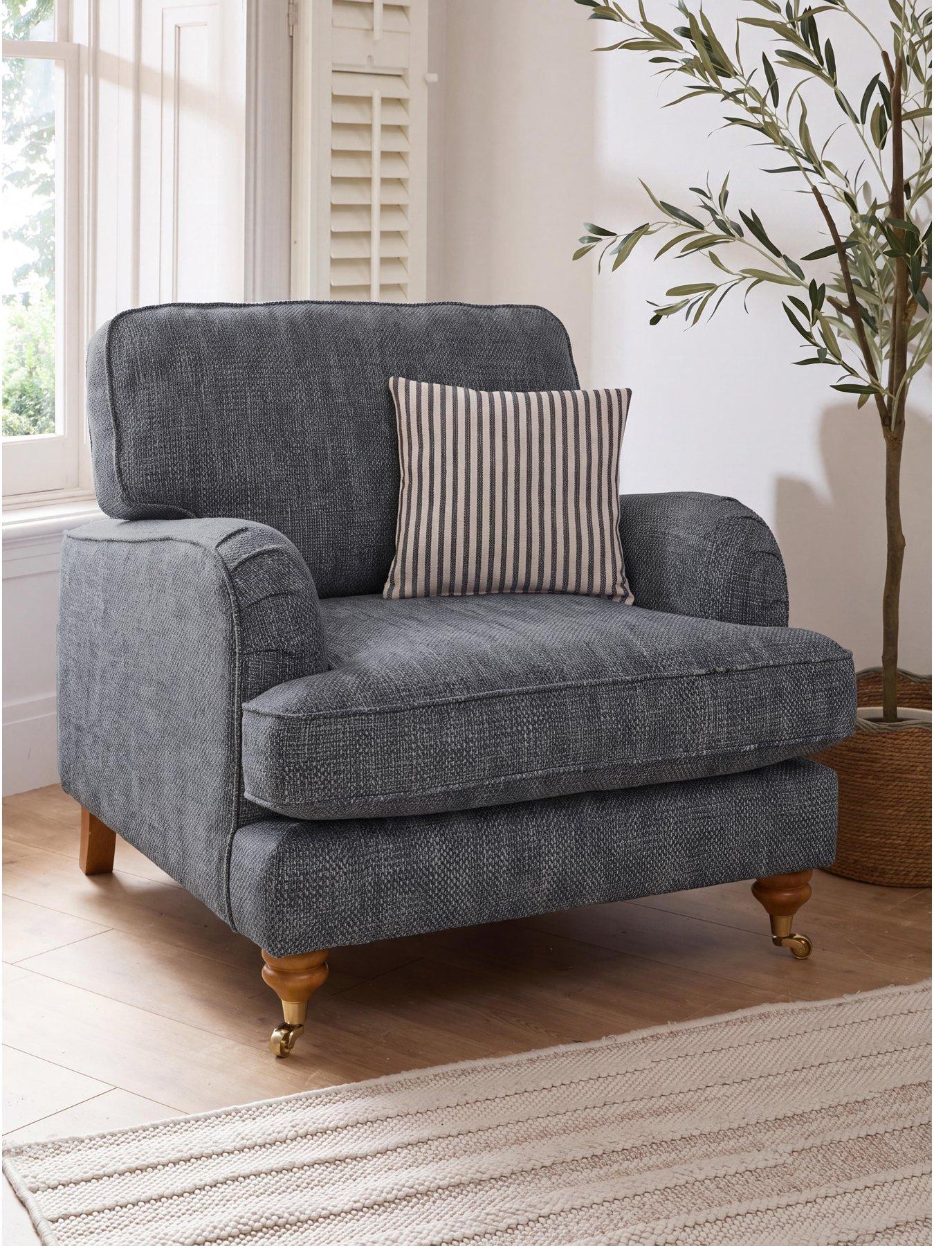 The Very Collection Bay Plain Chair