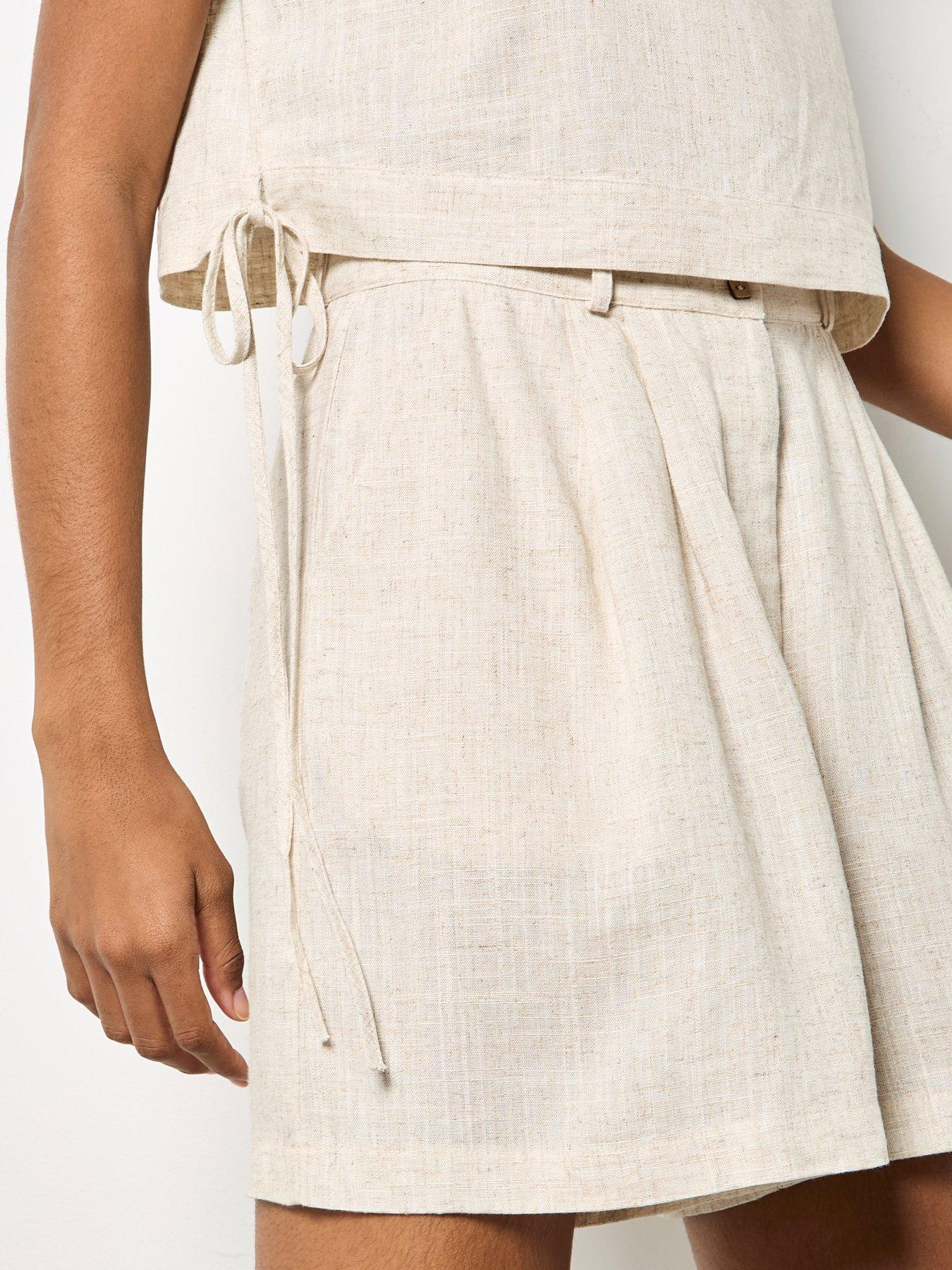 Image 4 of 4 of Apricot Apricot Ribbed Neck Side Tie Shell Top