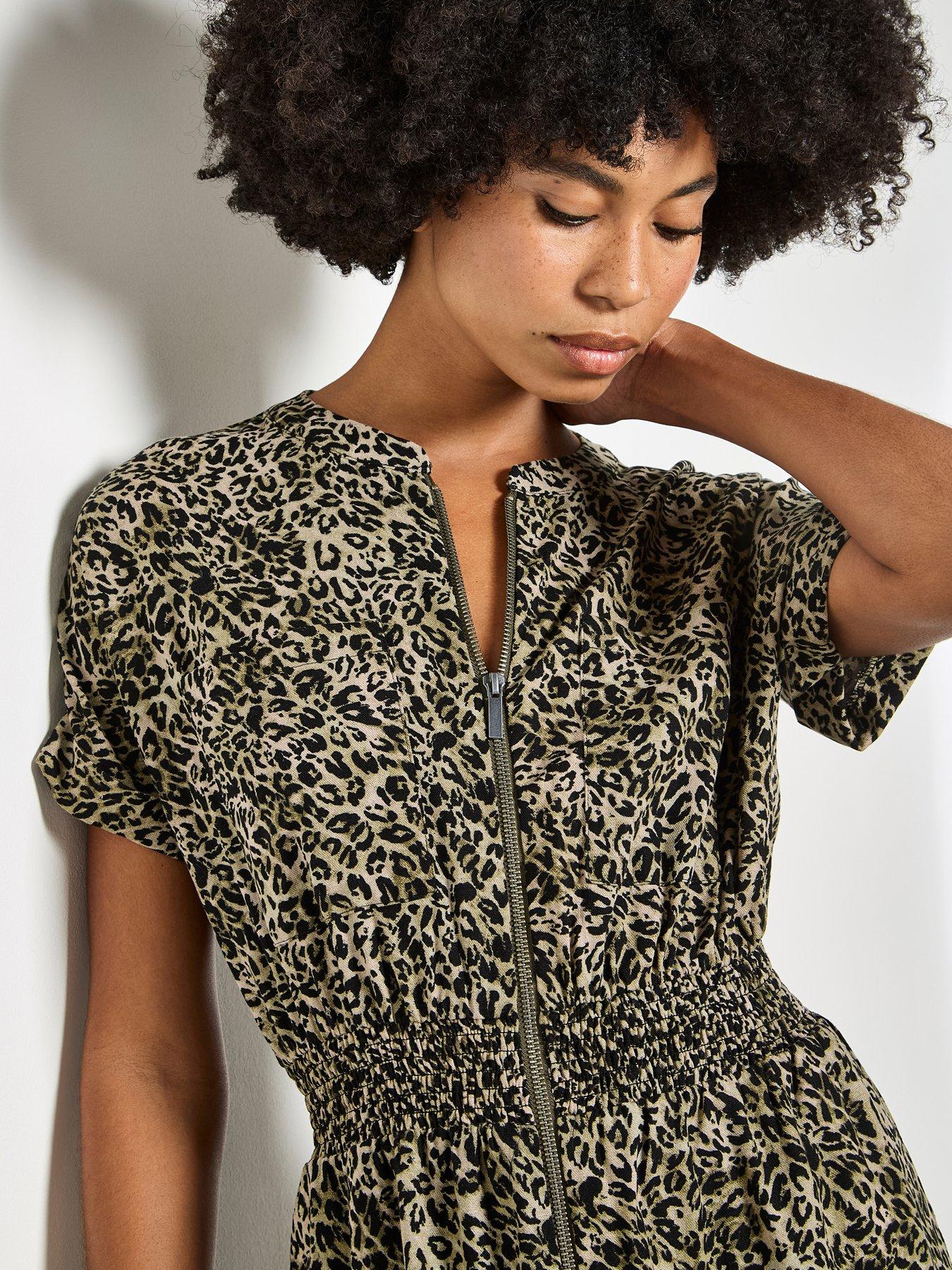 Image 4 of 4 of Apricot Apricot Zip Front Animal Utility Dress