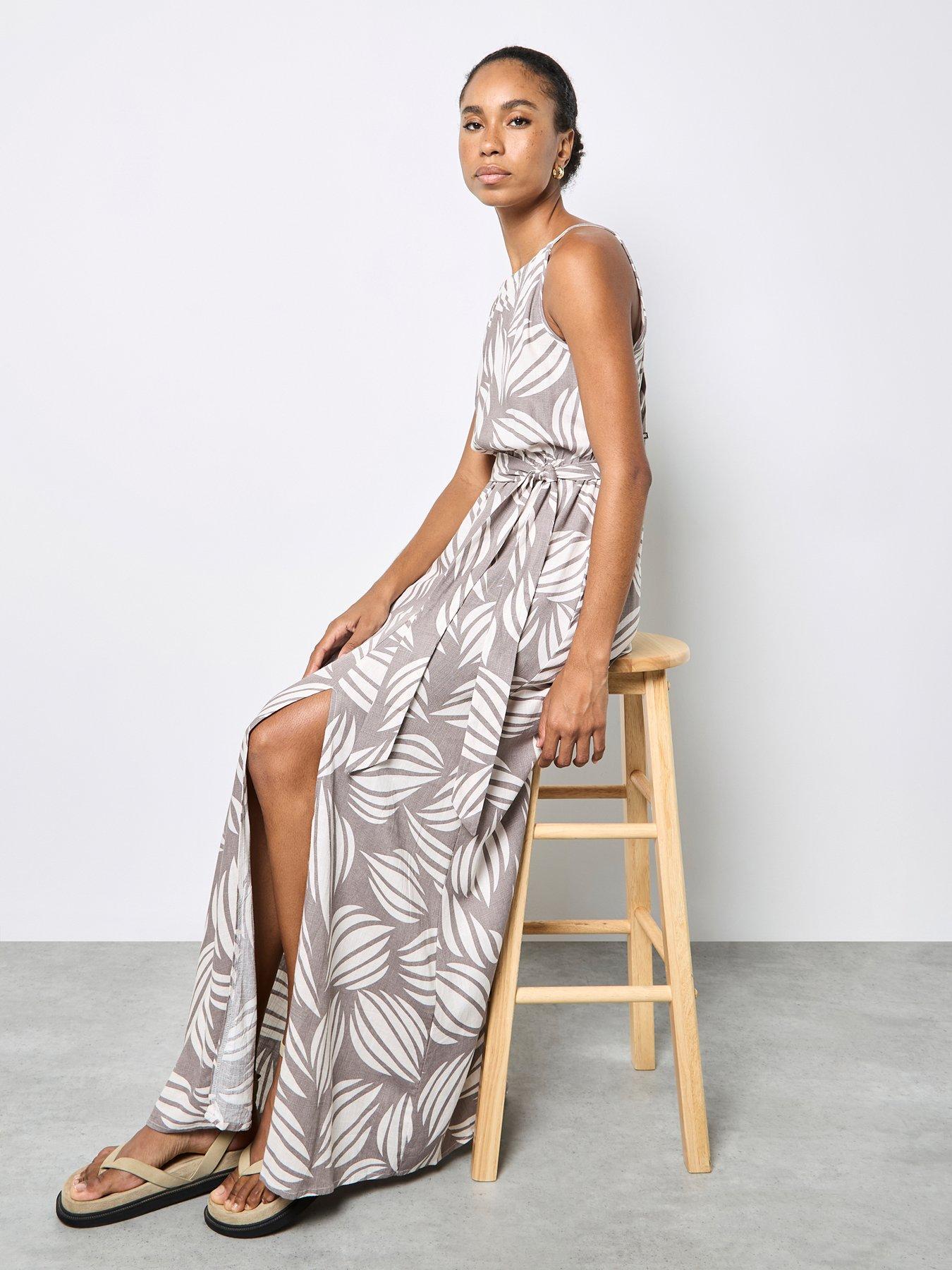 Image 5 of 5 of Apricot Ovrsizd Shells High Nck Maxi Drs