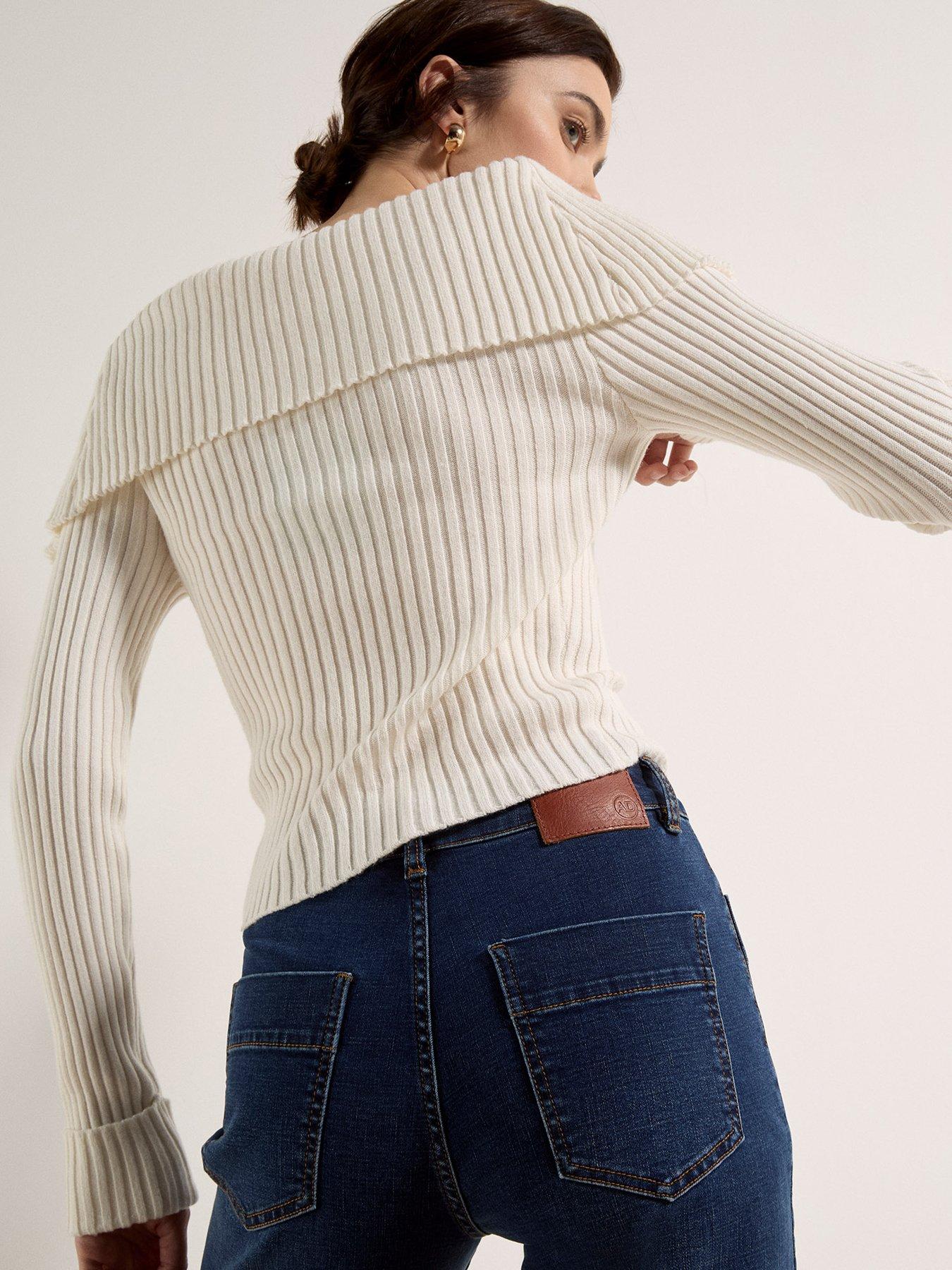 Image 5 of 7 of Apricot Ani Cropped Pocket Front Jean