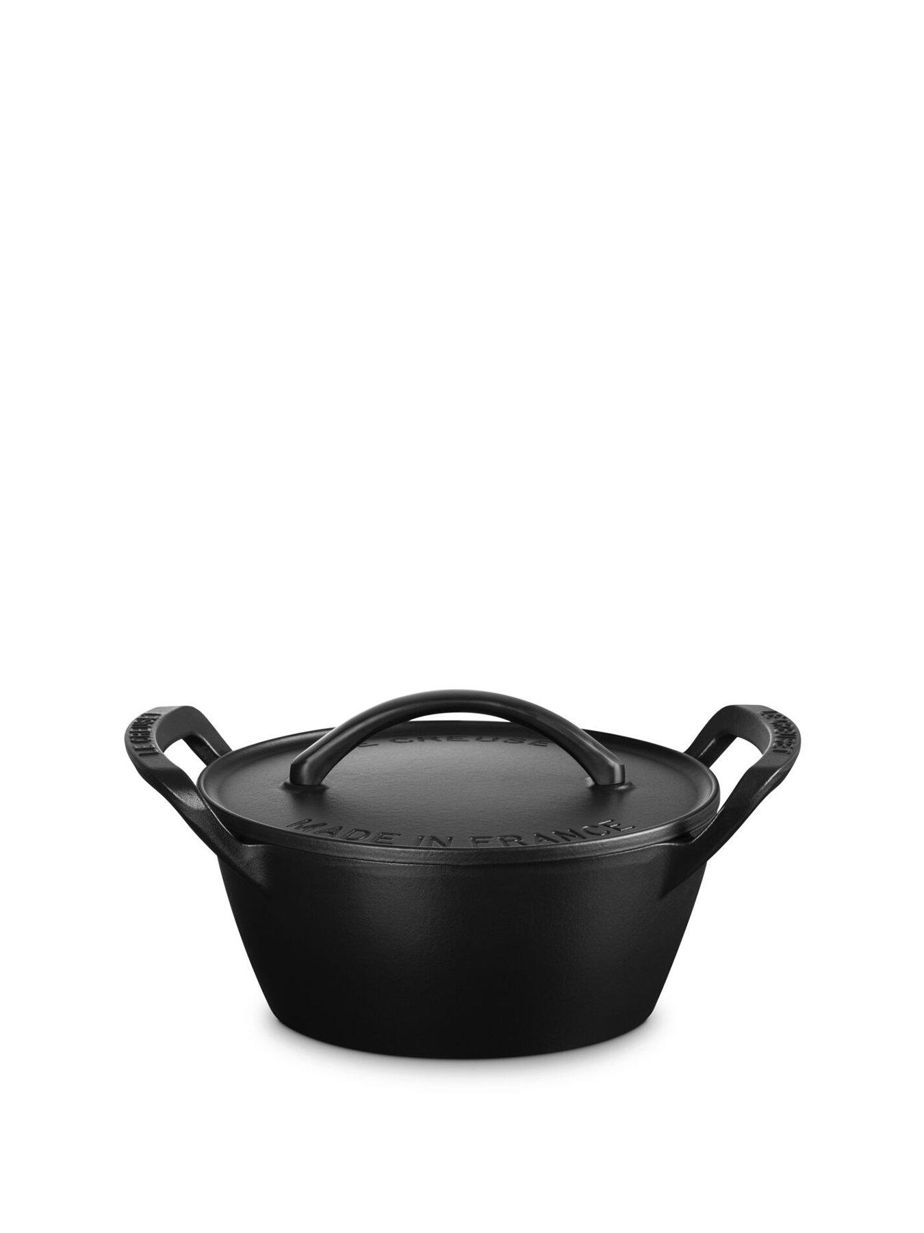 Image 2 of 6 of Le Creuset Le Creuset Cast Iron Bbq Round Casserole 25cm Satin Black