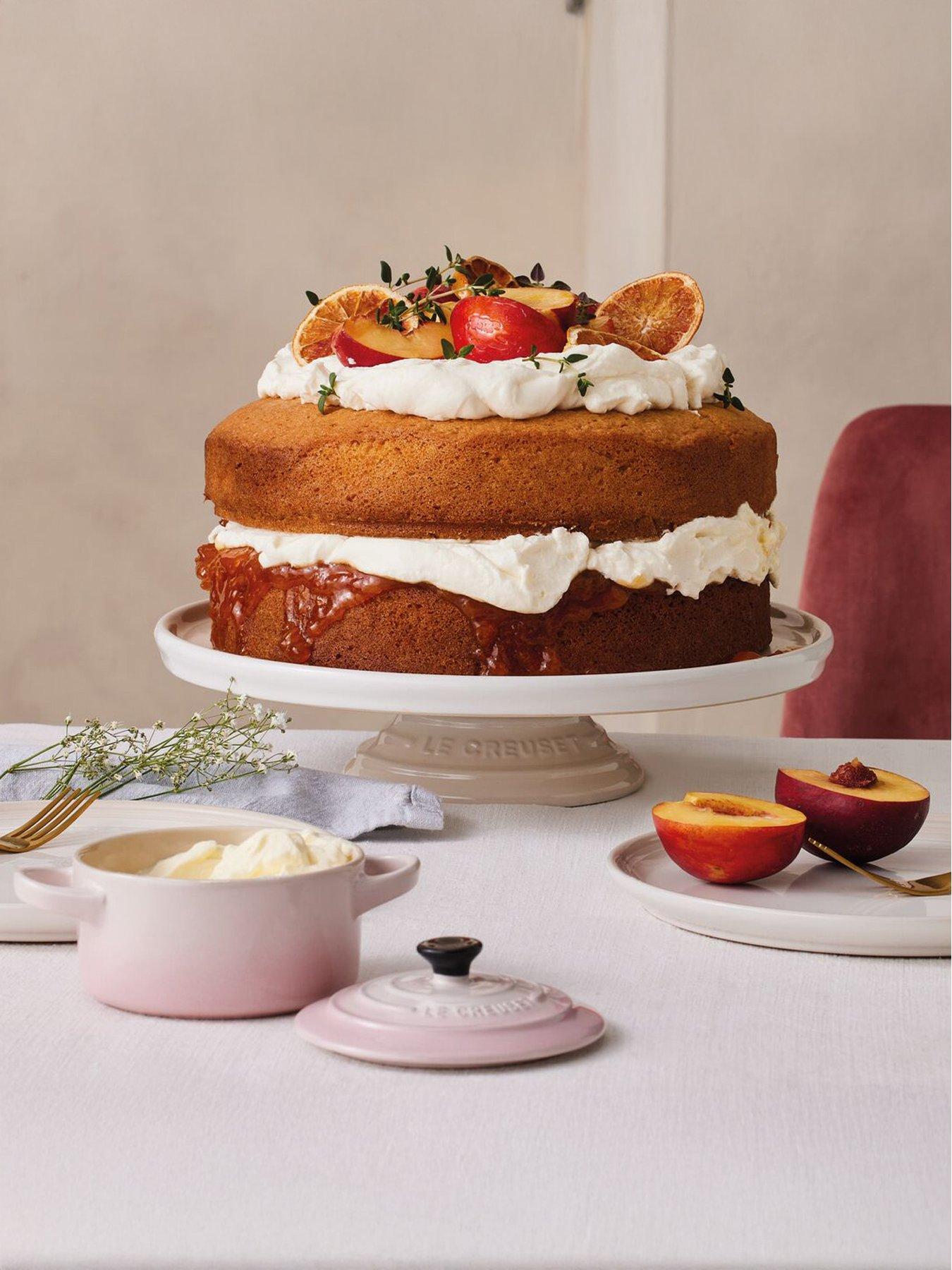 Le Creuset Le Creuset Stoneware Footed Cake Stand Meringue