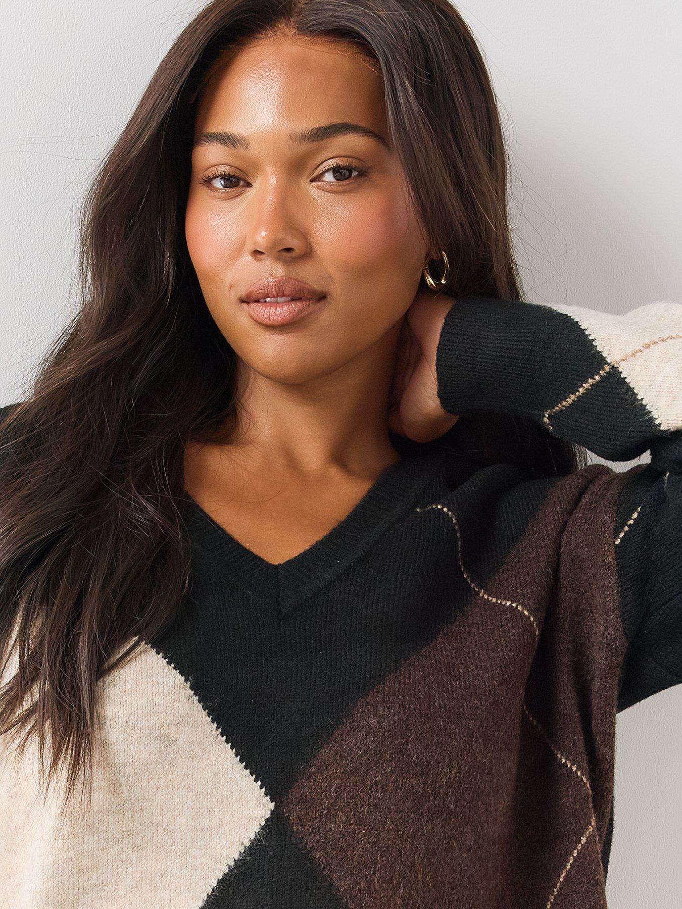 Image 4 of 6 of The Very Collection Womens Plus Size Argyle V Neck Jumper - Multi