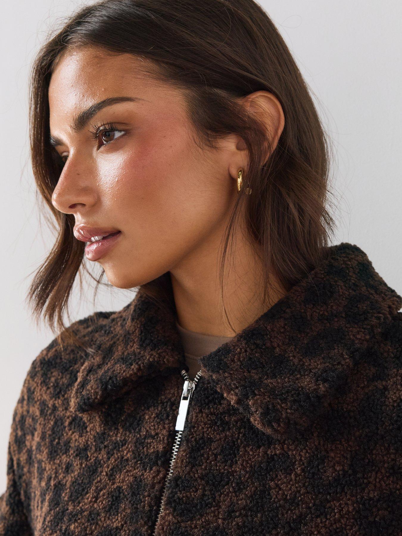 Image 4 of 6 of The Very Collection Leopard Print Borg Jacket