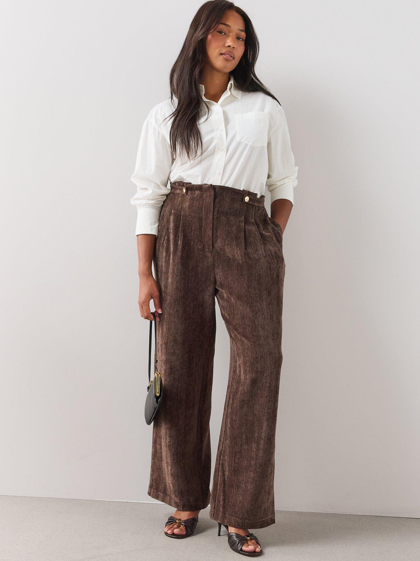 Image 3 of 6 of The Very Collection Womens Curve Pleat Detail Textured Wide Leg Trousers - Brown