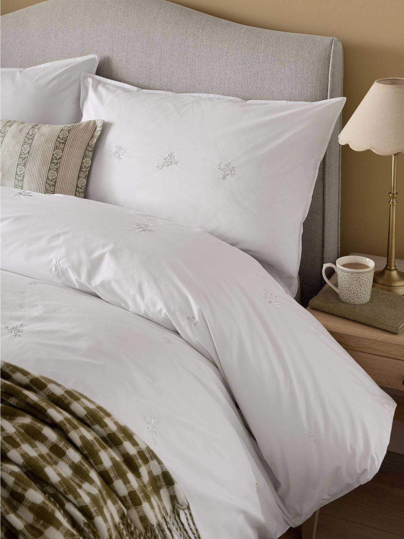 Image 1 of 6 of Laura Ashley Keeleigh Posy Quilt Set White