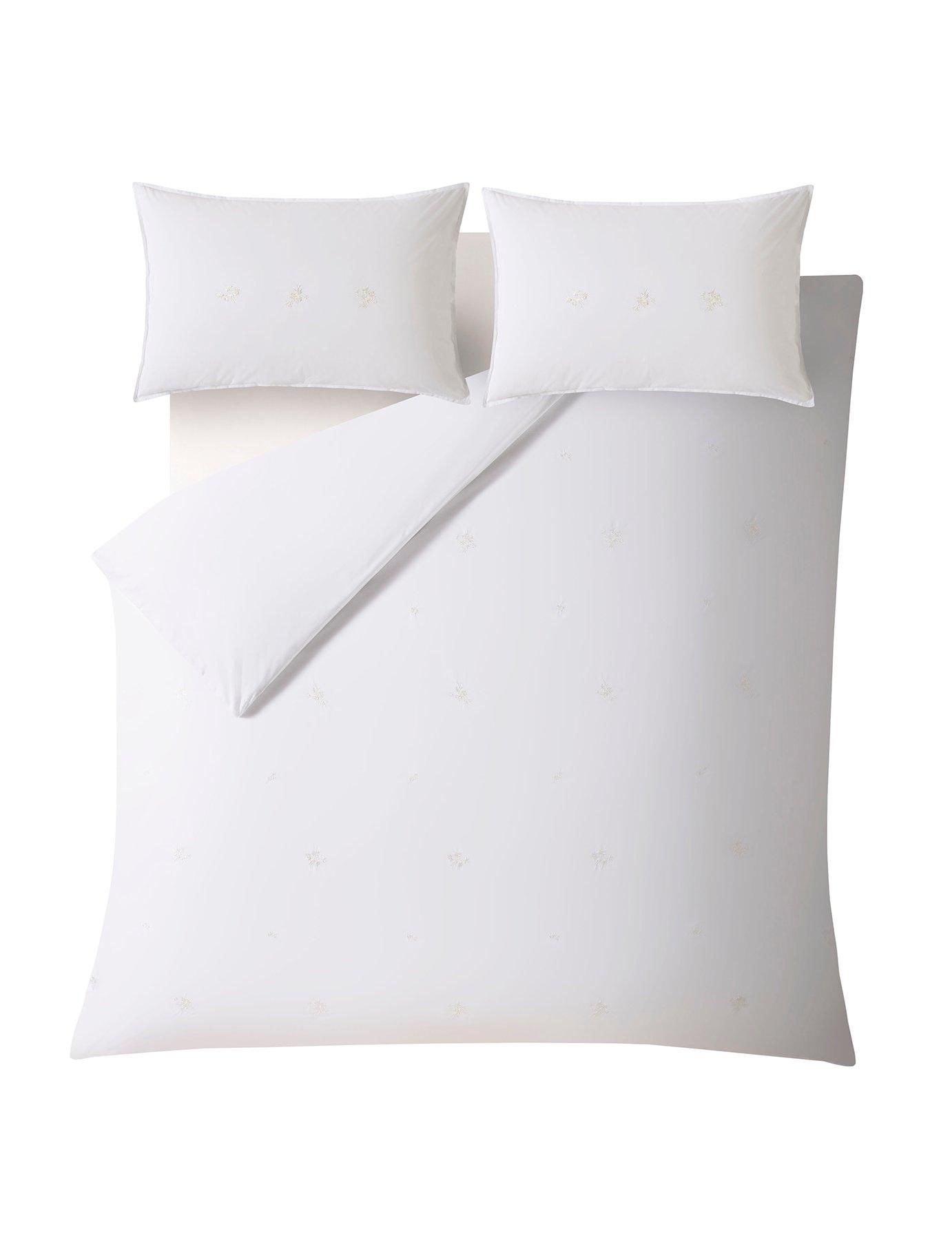 Image 2 of 6 of Laura Ashley Keeleigh Posy Quilt Set White