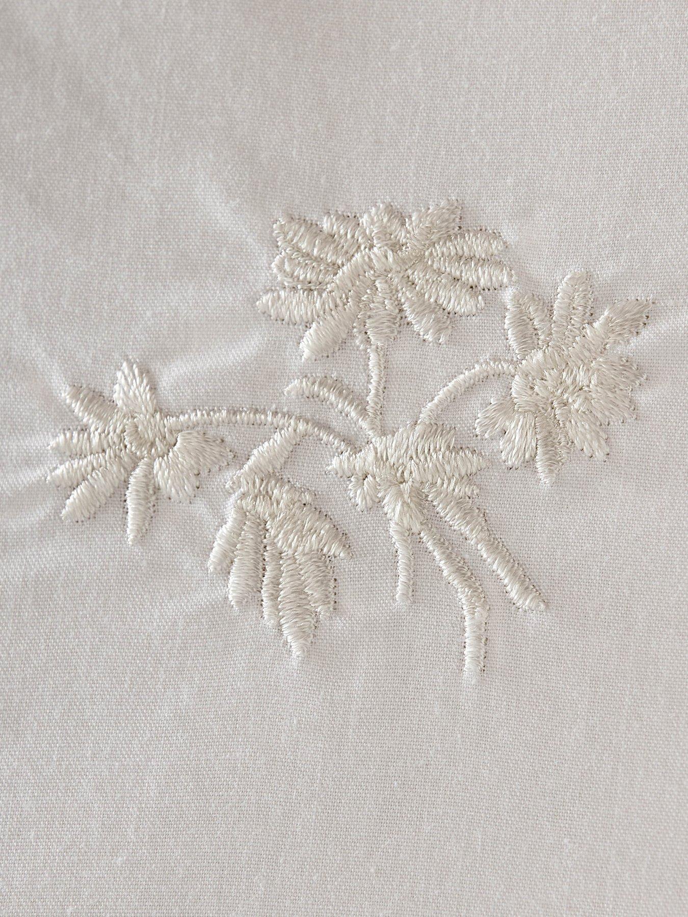 Image 5 of 6 of Laura Ashley Keeleigh Posy Quilt Set White