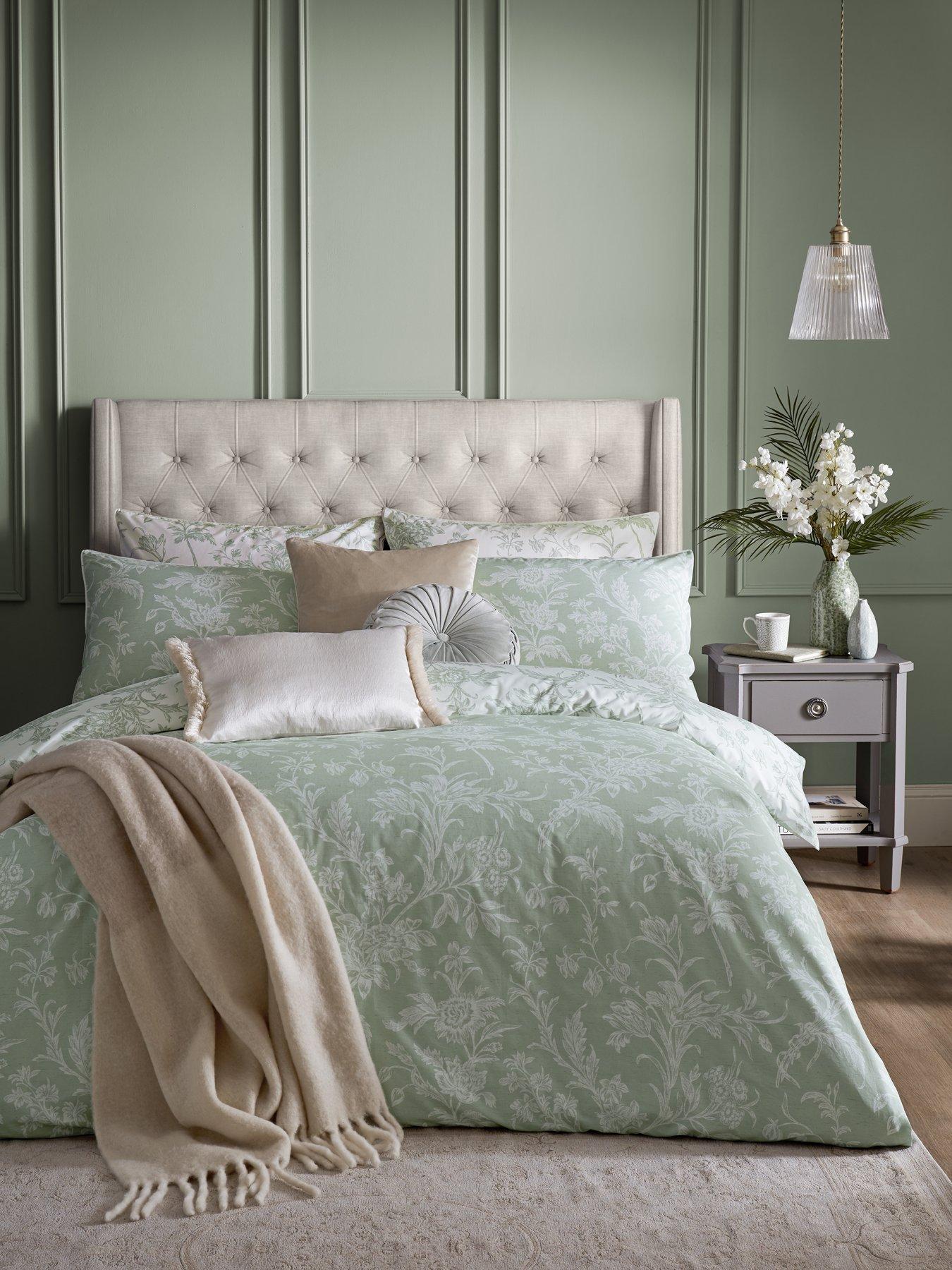 Laura Ashley Lloyd 100% Cotton Quilt Set Sage