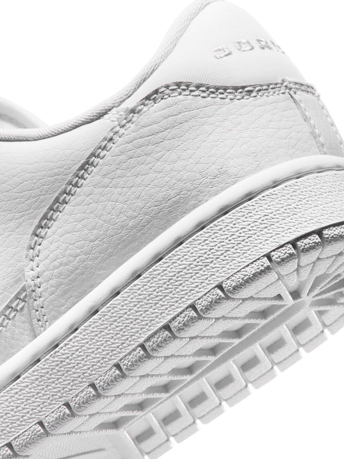 Image 6 of 7 of Jordan Nike Big Kids Jordan Access Court Low Lace-Up Trainers - White