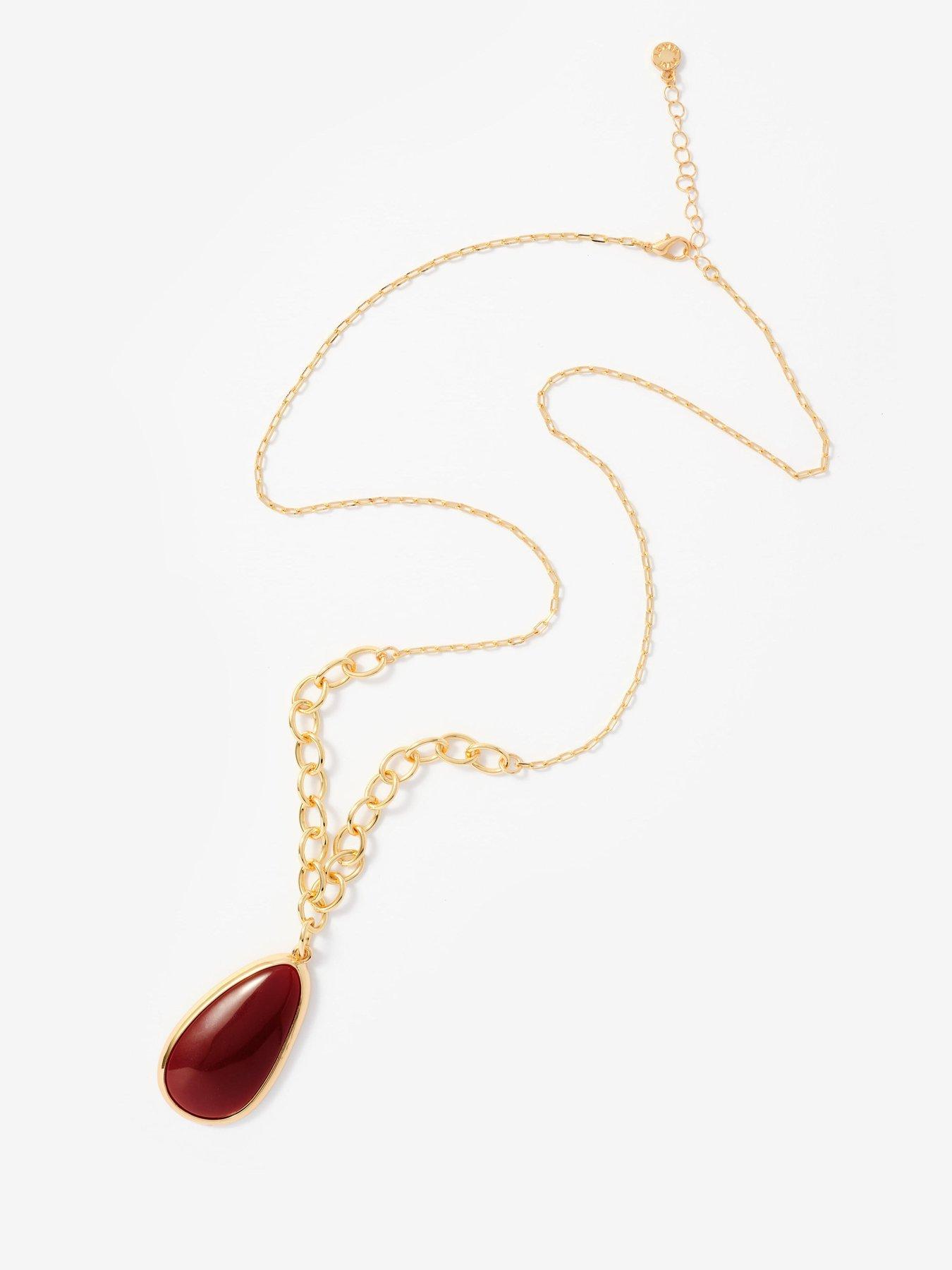 mint-velvet-red-stone-long-pendantoutfit