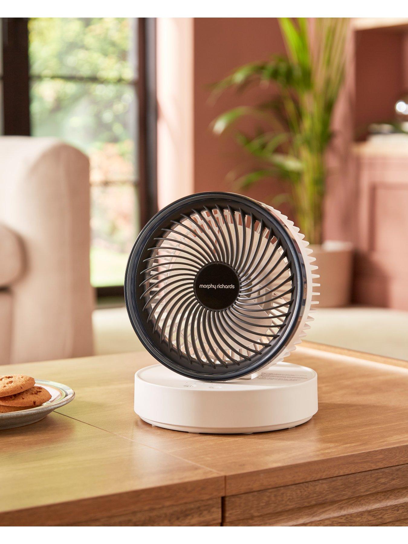 Image 2 of 8 of Morphy Richards AirFlex 6" Portable Oscillating USB Fan White/Grey