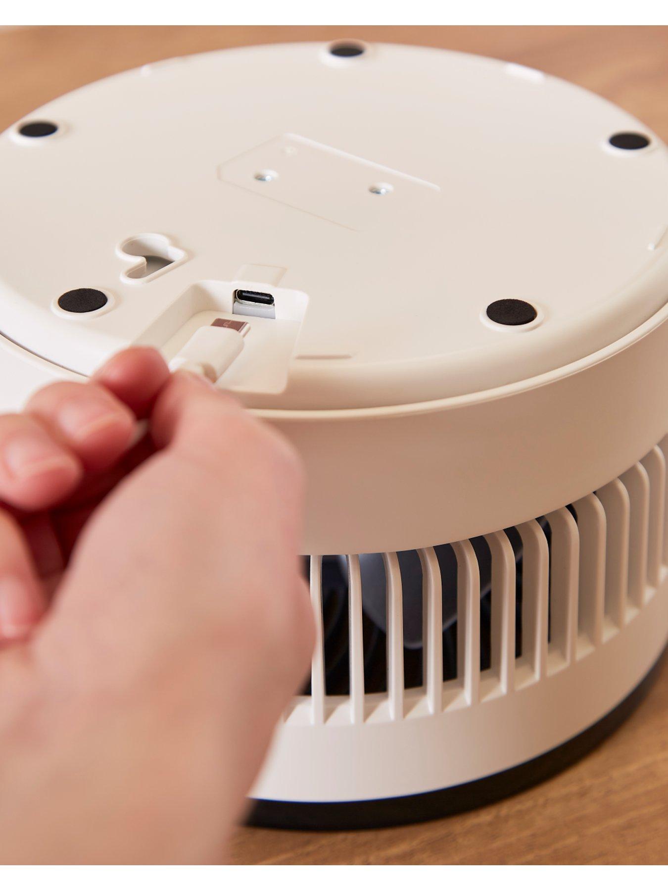 Image 6 of 8 of Morphy Richards AirFlex 6" Portable Oscillating USB Fan White/Grey