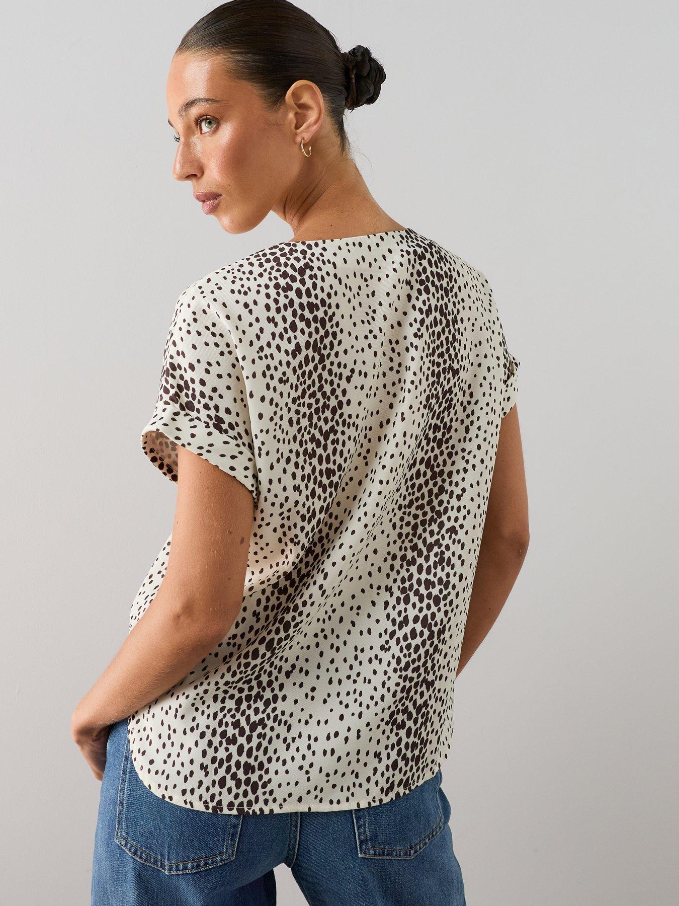 Image 2 of 7 of The Very Collection Printed V- Neck Blouse