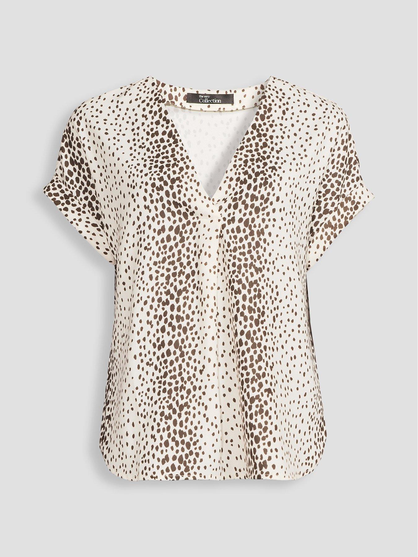 Image 7 of 7 of The Very Collection Printed V- Neck Blouse