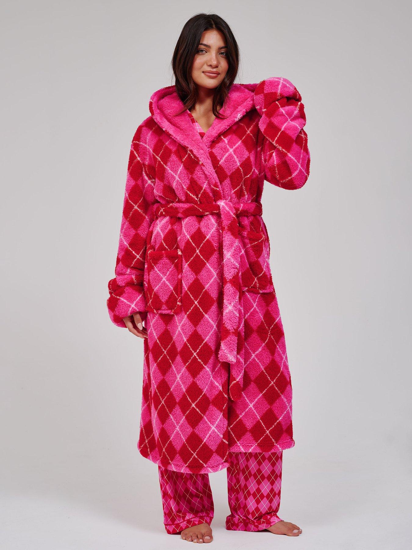 Loungeable Loungeable Argyle Sherpa Hooded Midi Dressing Gown - Pink