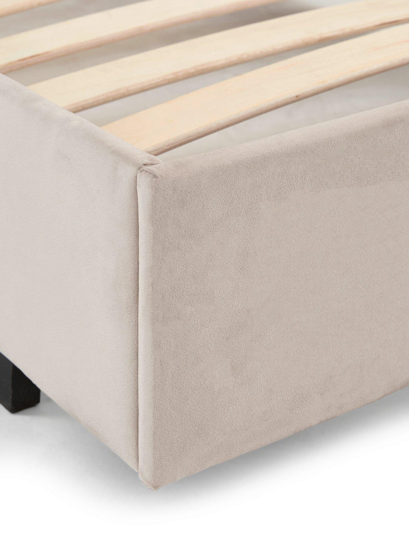 Image 4 of 7 of The Very Collection Finn Single Bed