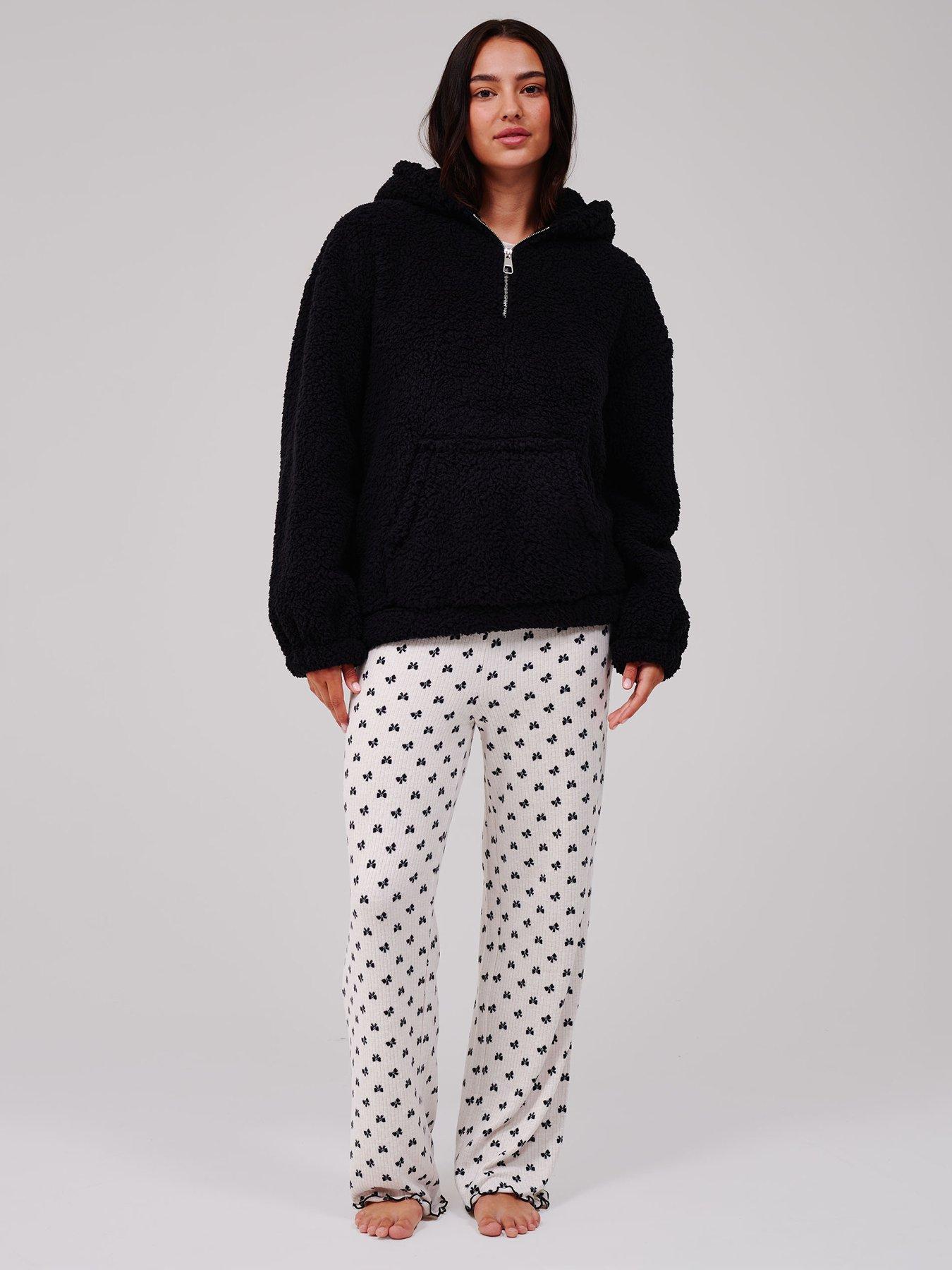 Image 3 of 5 of Loungeable Borg Quarter Zip Hoodie - Black