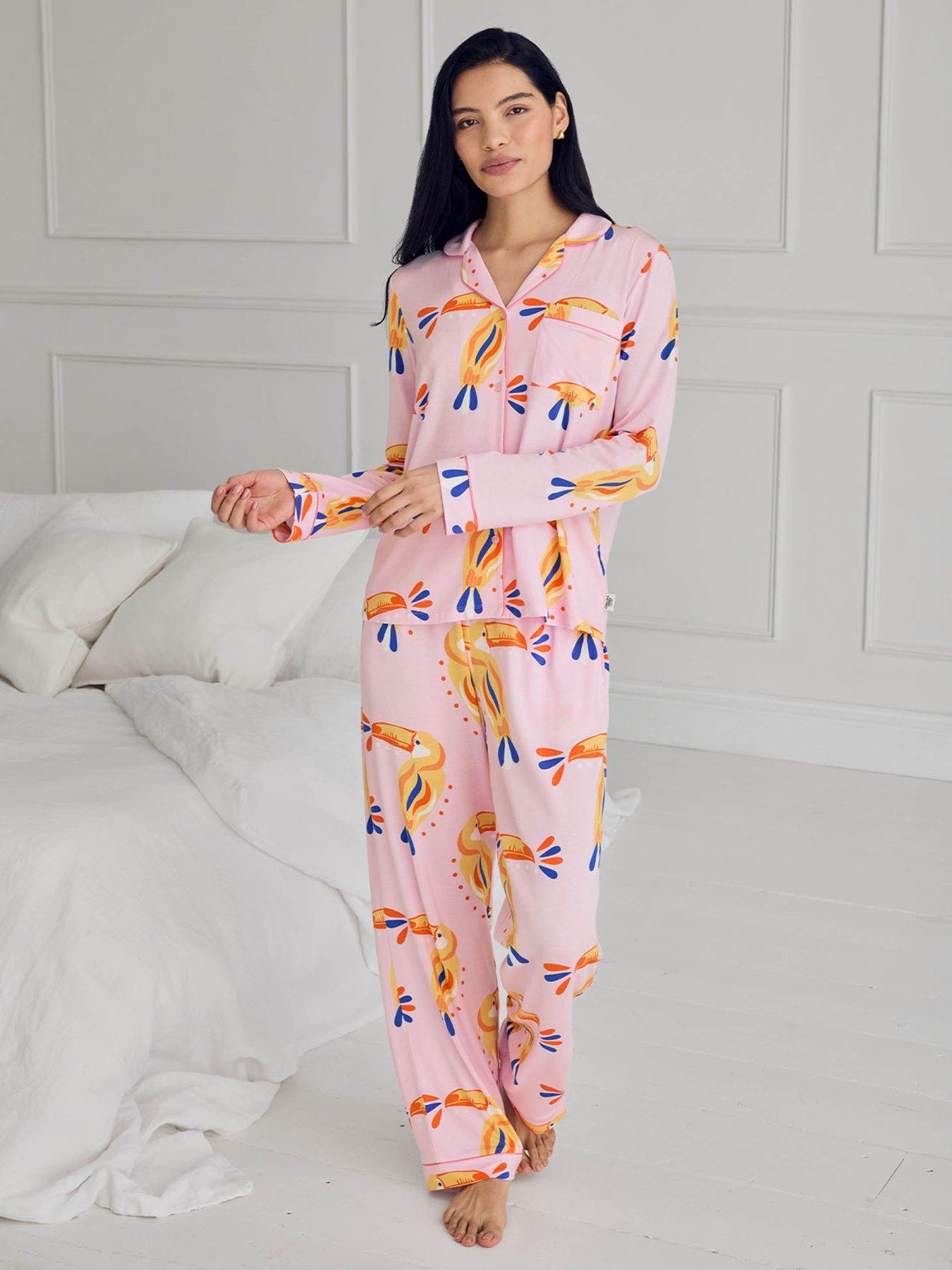 CHELSEA PEERS Chelsea Peers Modal Toucan Print Long Pyjama Set - Pink