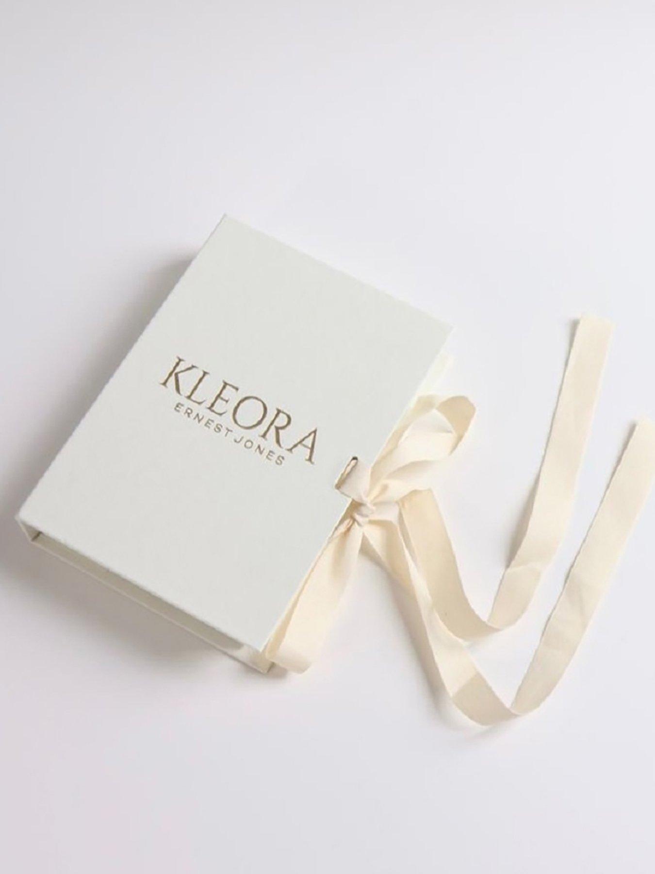 kleora-pyramid-modern-electrum-diamond-pyramid-hoop-earringsdetail
