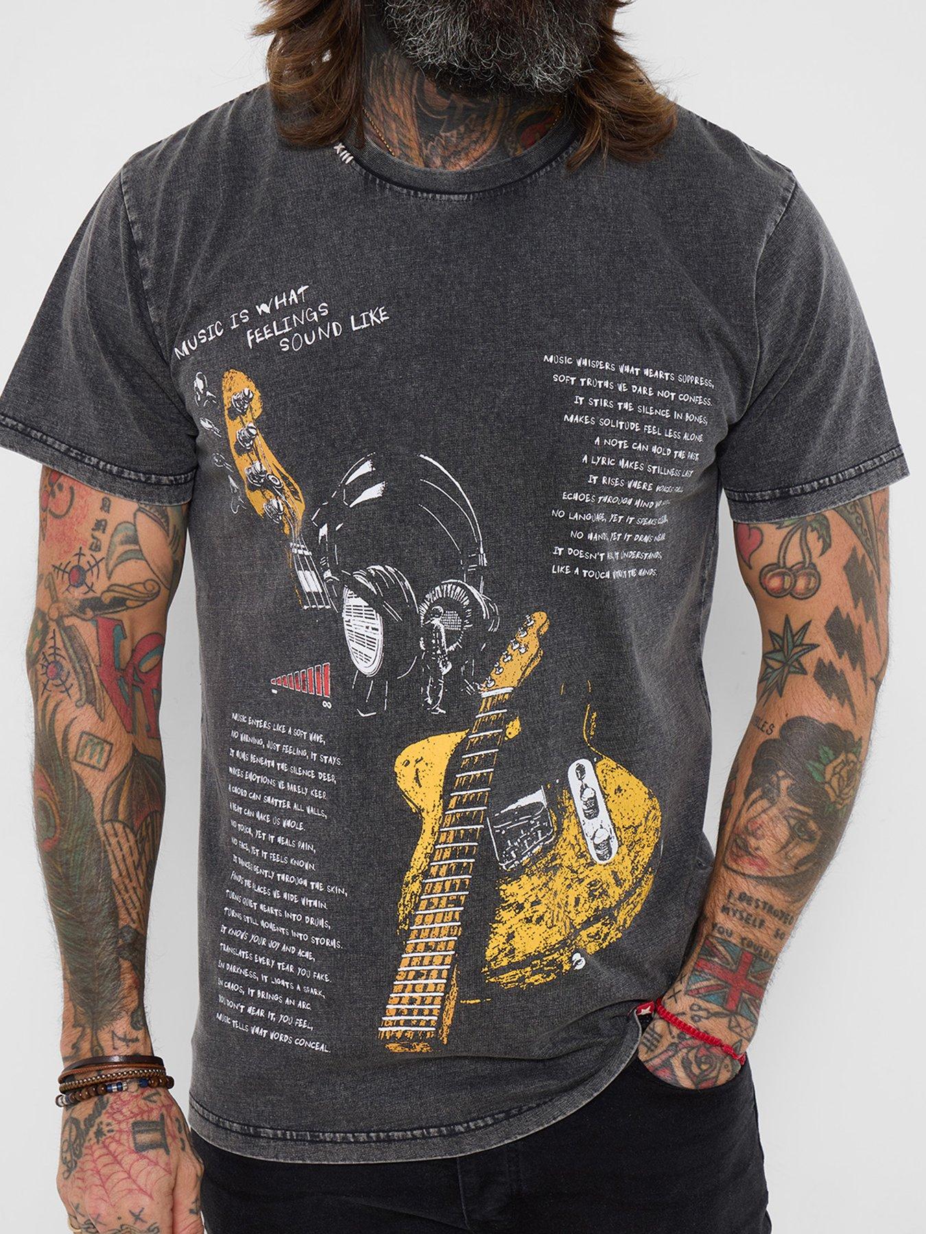 joe-browns-joe-browns-music-script-t-shirtoutfit