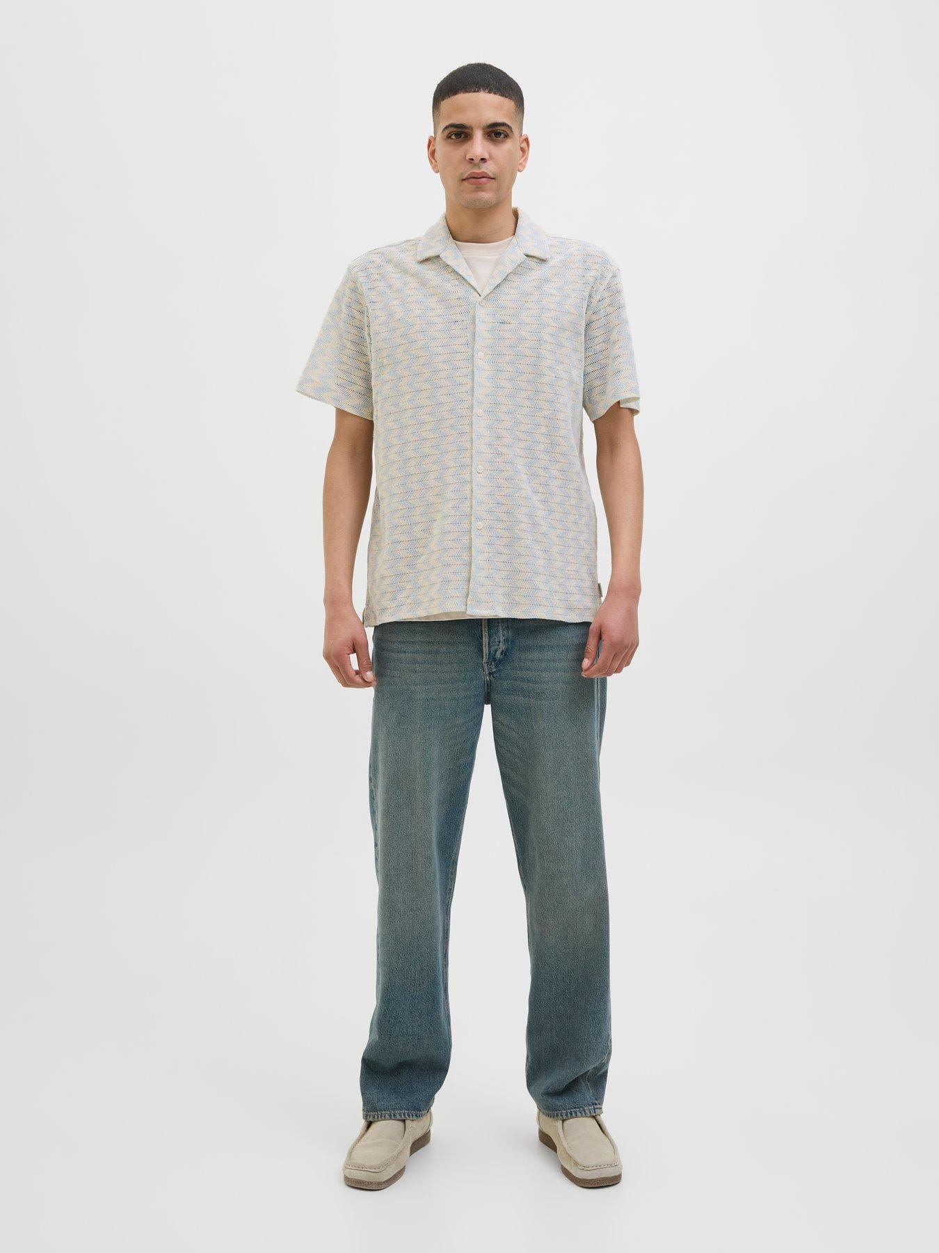 Image 3 of 7 of Jack & Jones Summer Luke Texture Resort Shirt - Light Blue