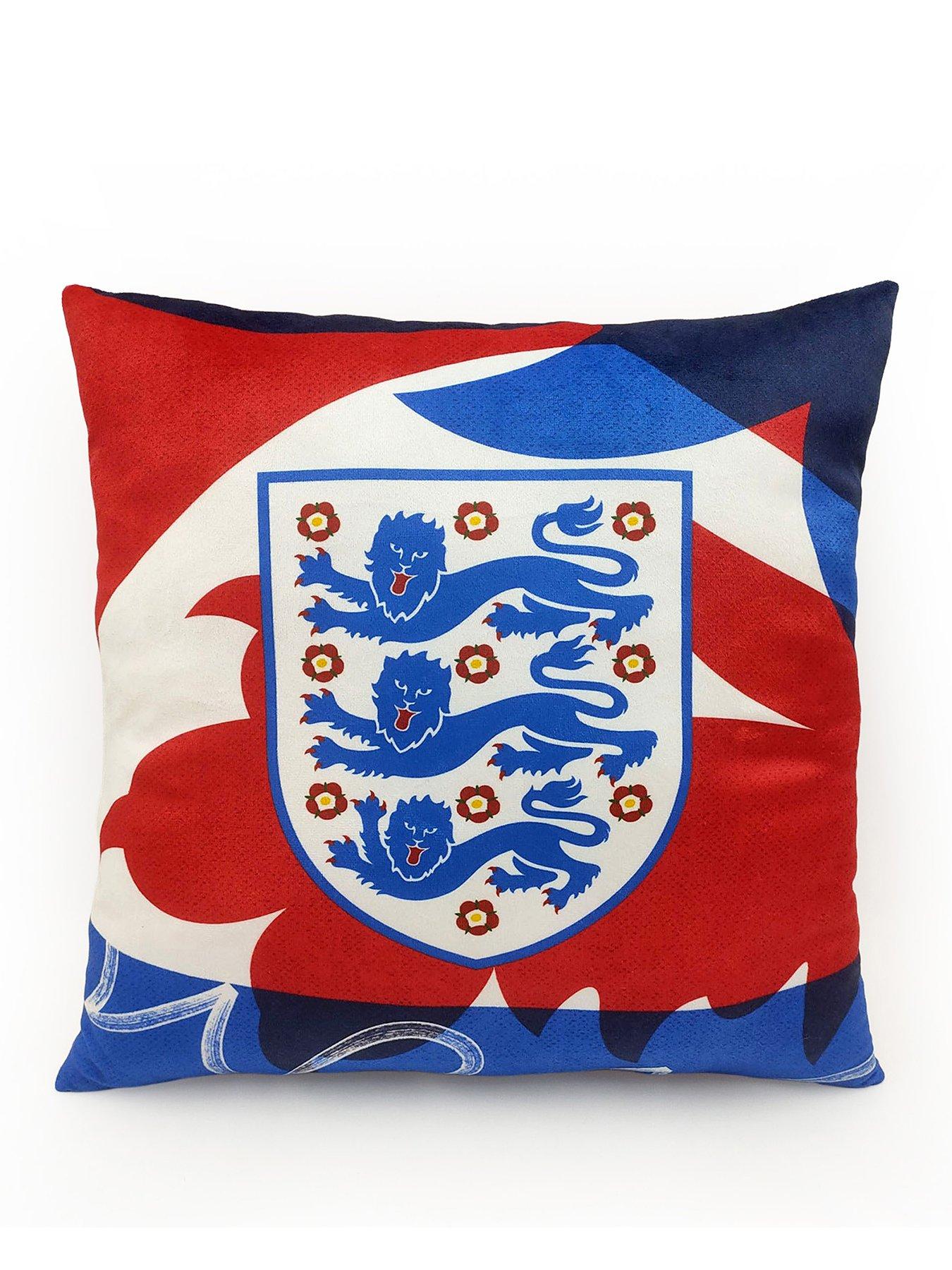 england-england-be-bold-35x35cm-square-cushion-velboafront