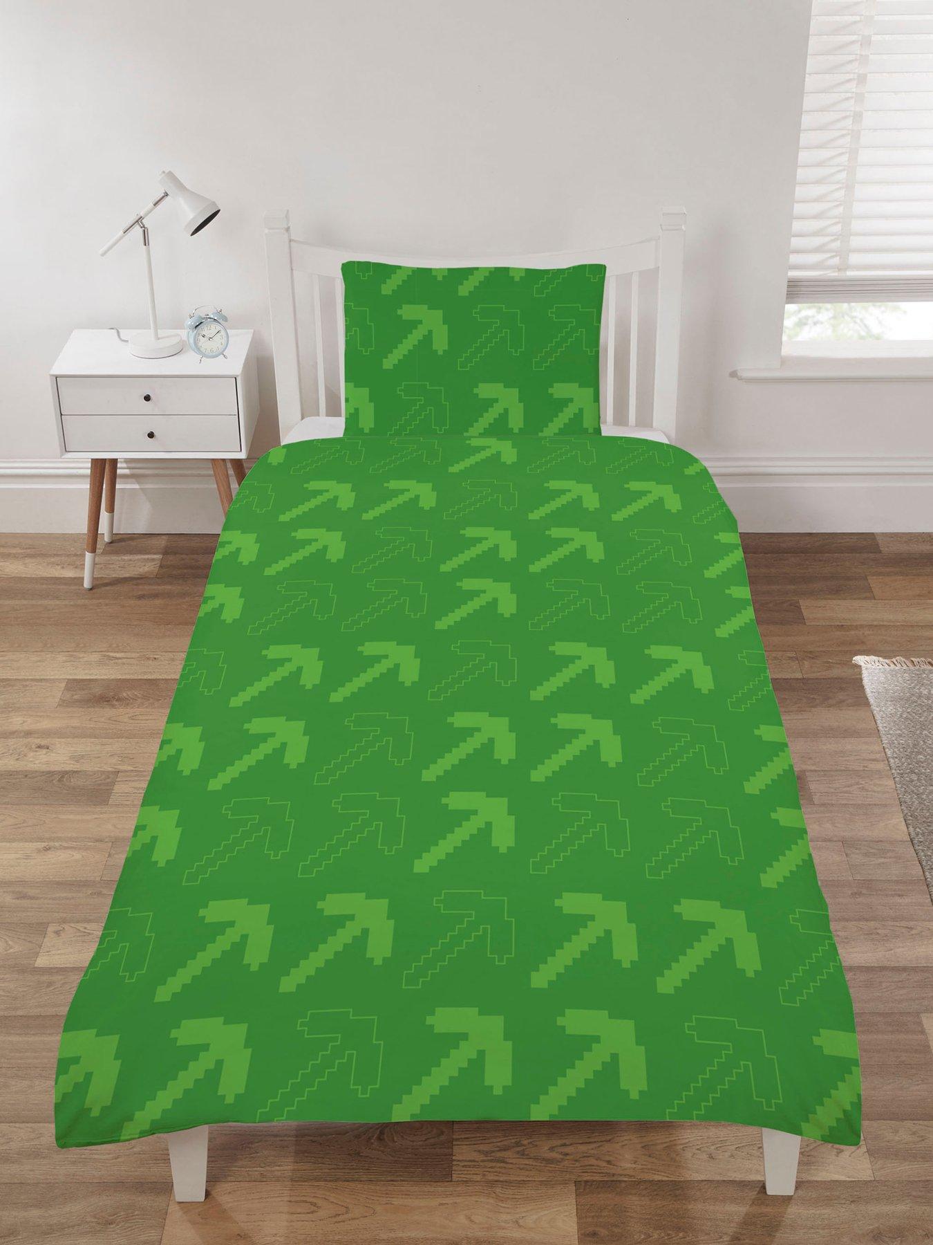 Image 3 of 3 of Minecraft Pixel Friends Single Duvet