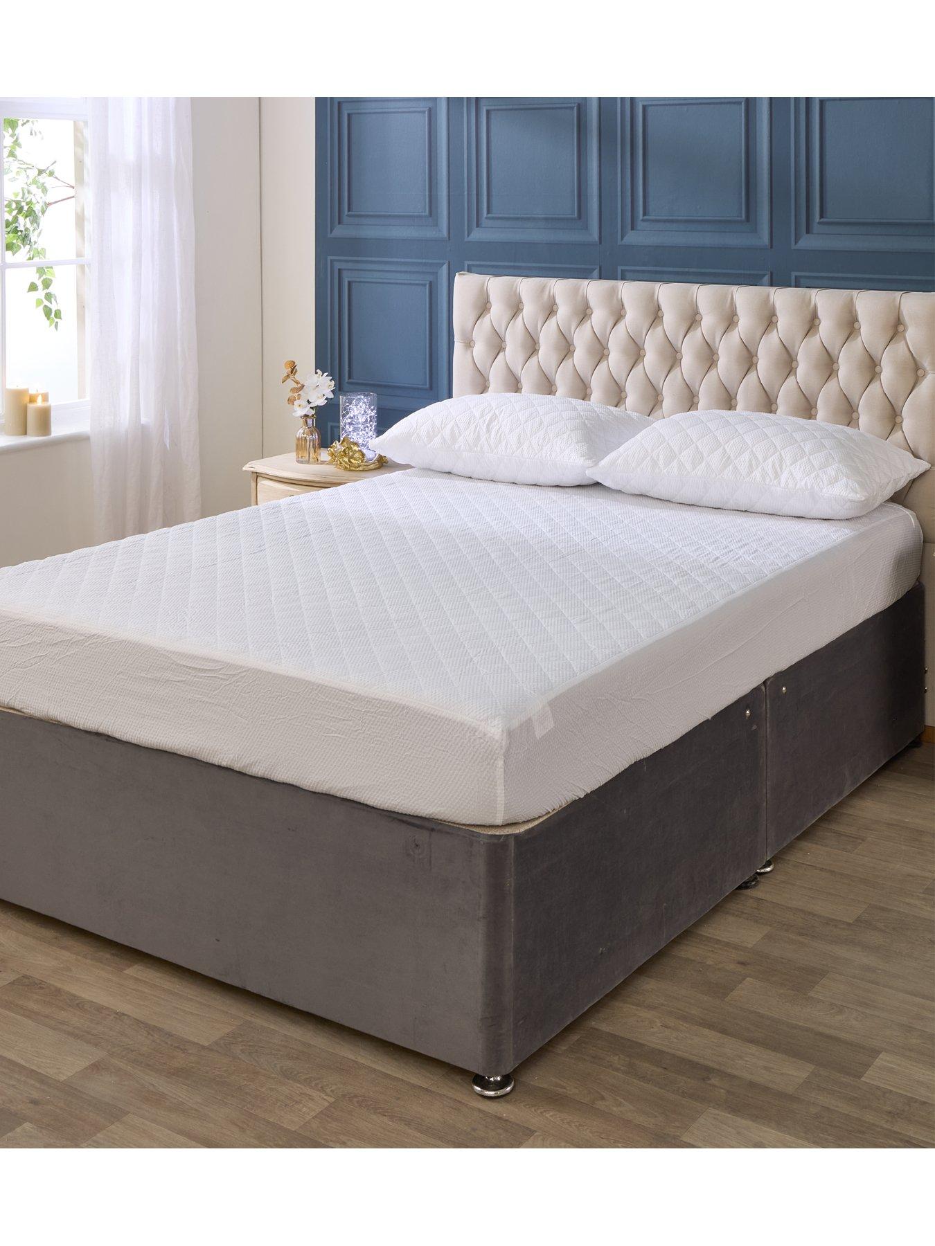 Image 4 of 5 of The Very Collection Luxury Waffle Mattress Protector Single