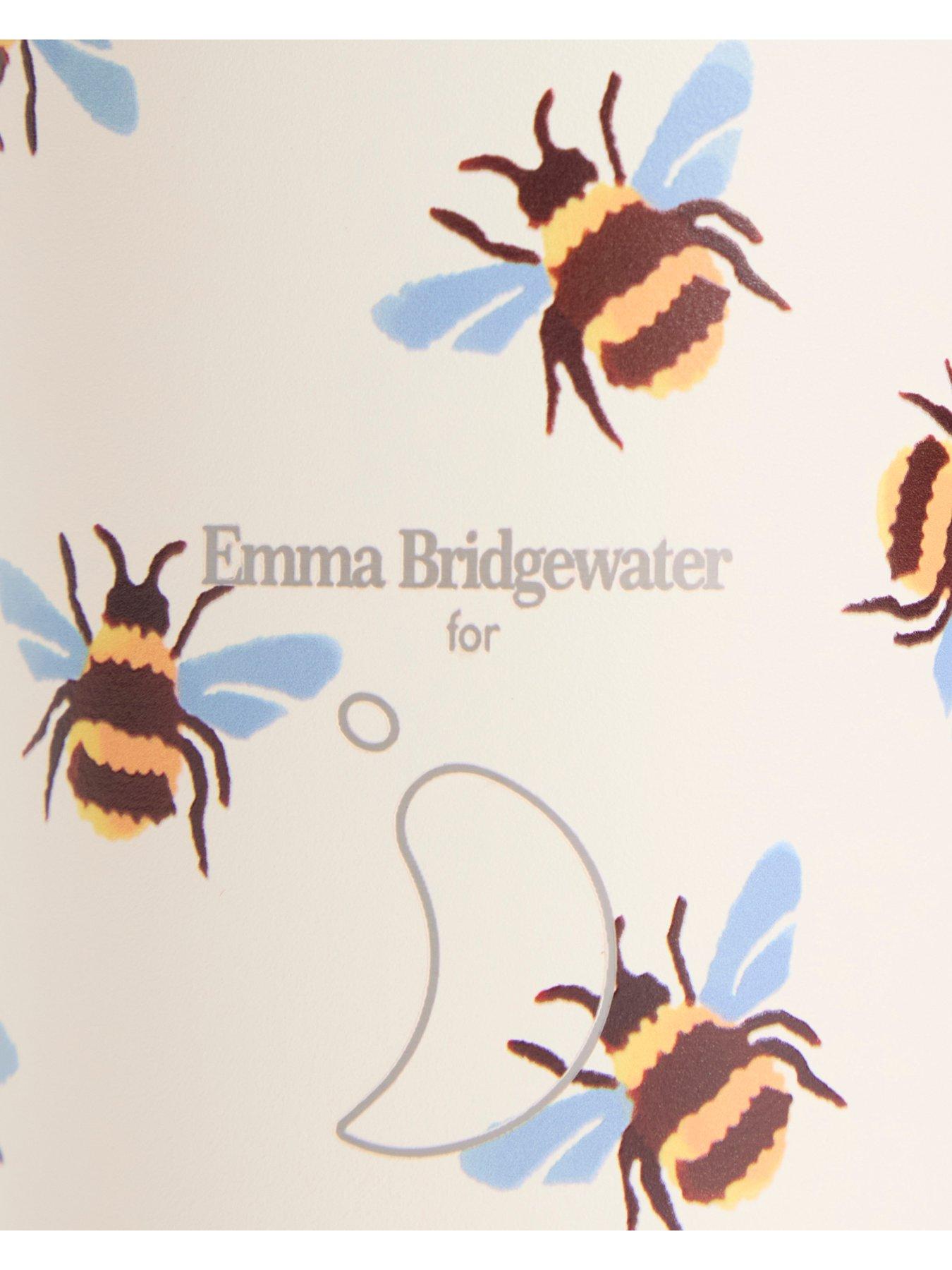 chillys-emma-bridgewater-bumblebee-blue-wingoutfit