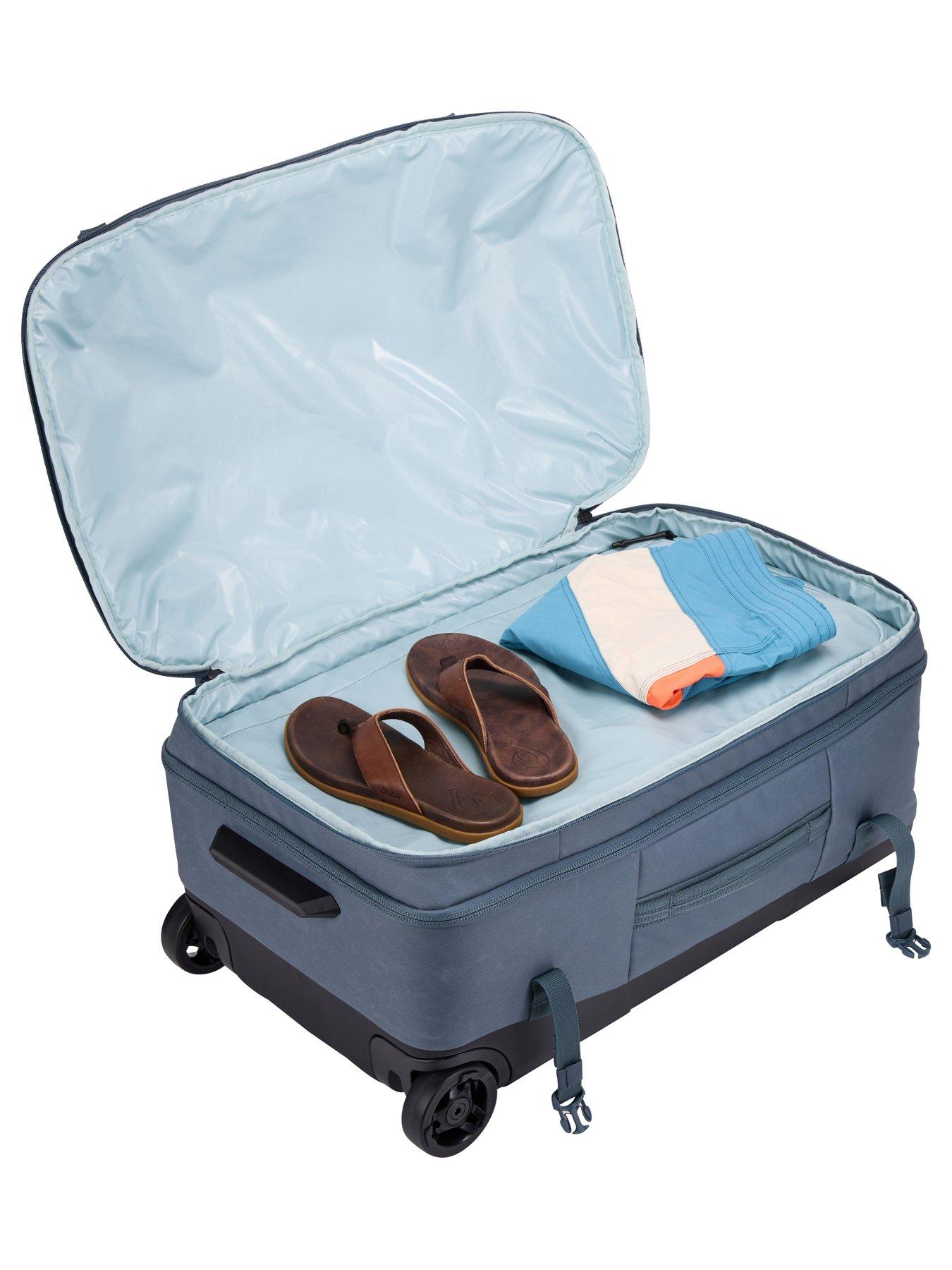 thule-thule-aion-wheeled-duffel-70cm-dark-slateoutfit