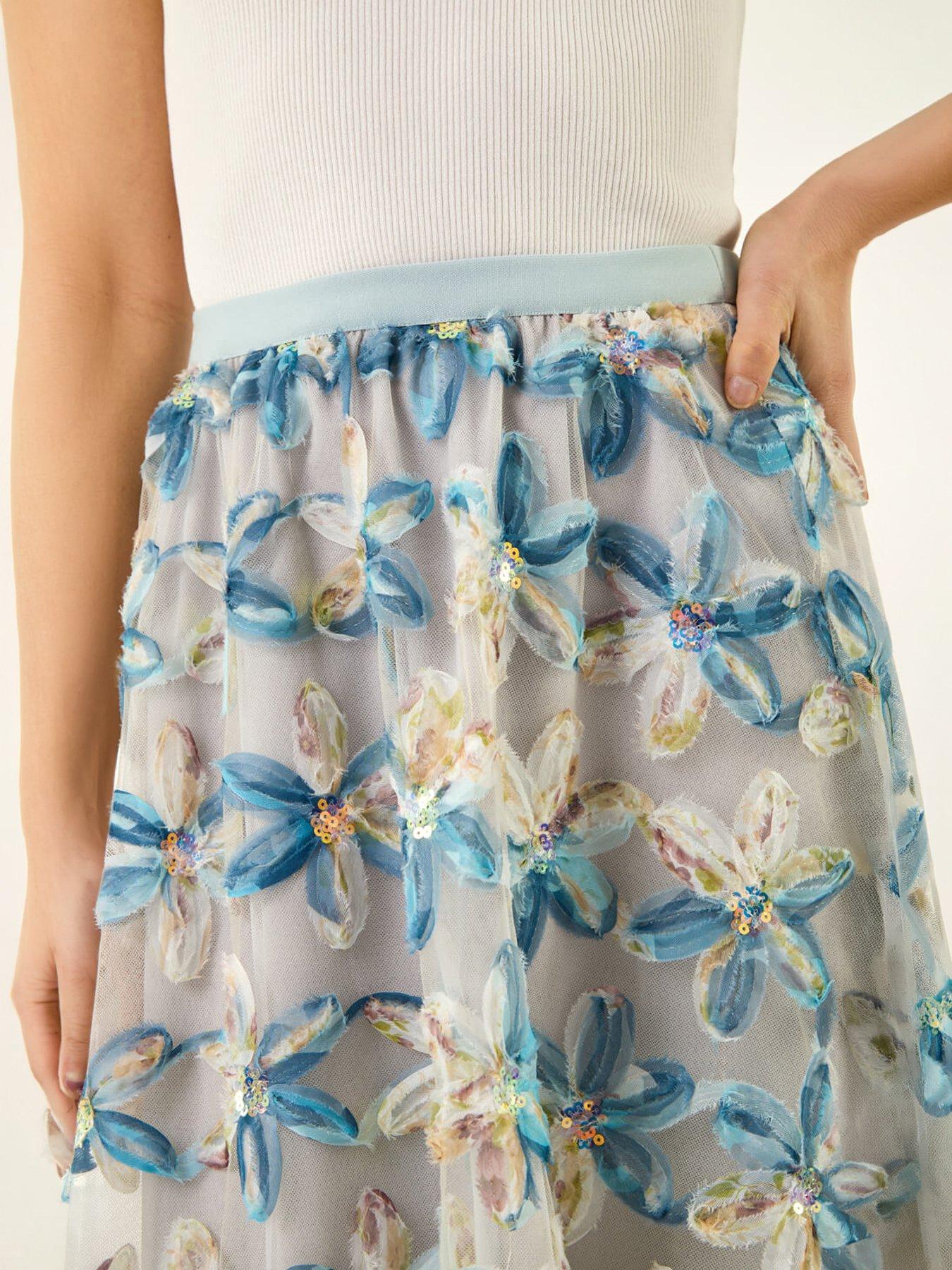 roman-textured-mesh-floral-midi-skirtstillFront