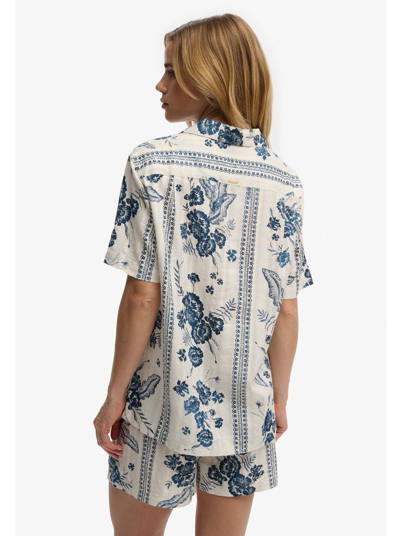 superdry-beach-printed-ss-shirtstillFront