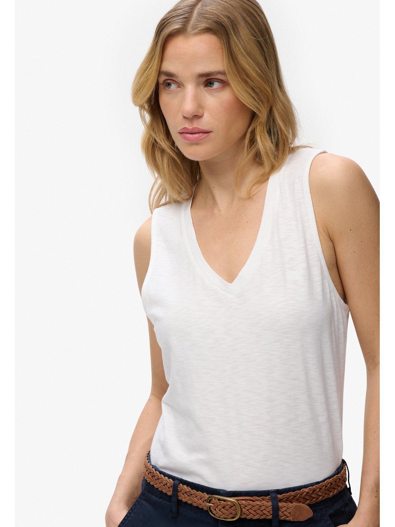 superdry-studios-vee-neck-vestdetail